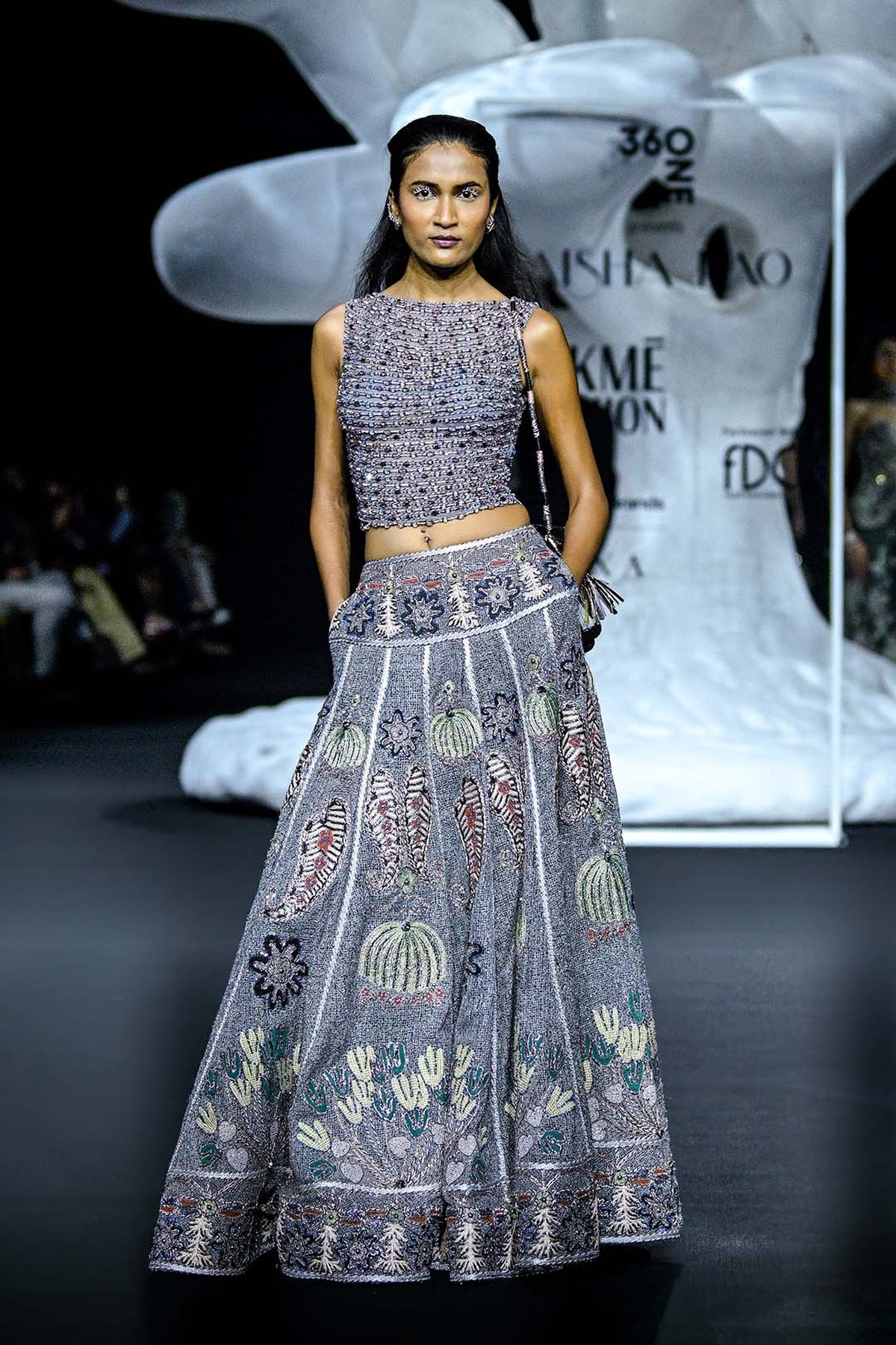 Interstilla - Grey Mesh lehenga