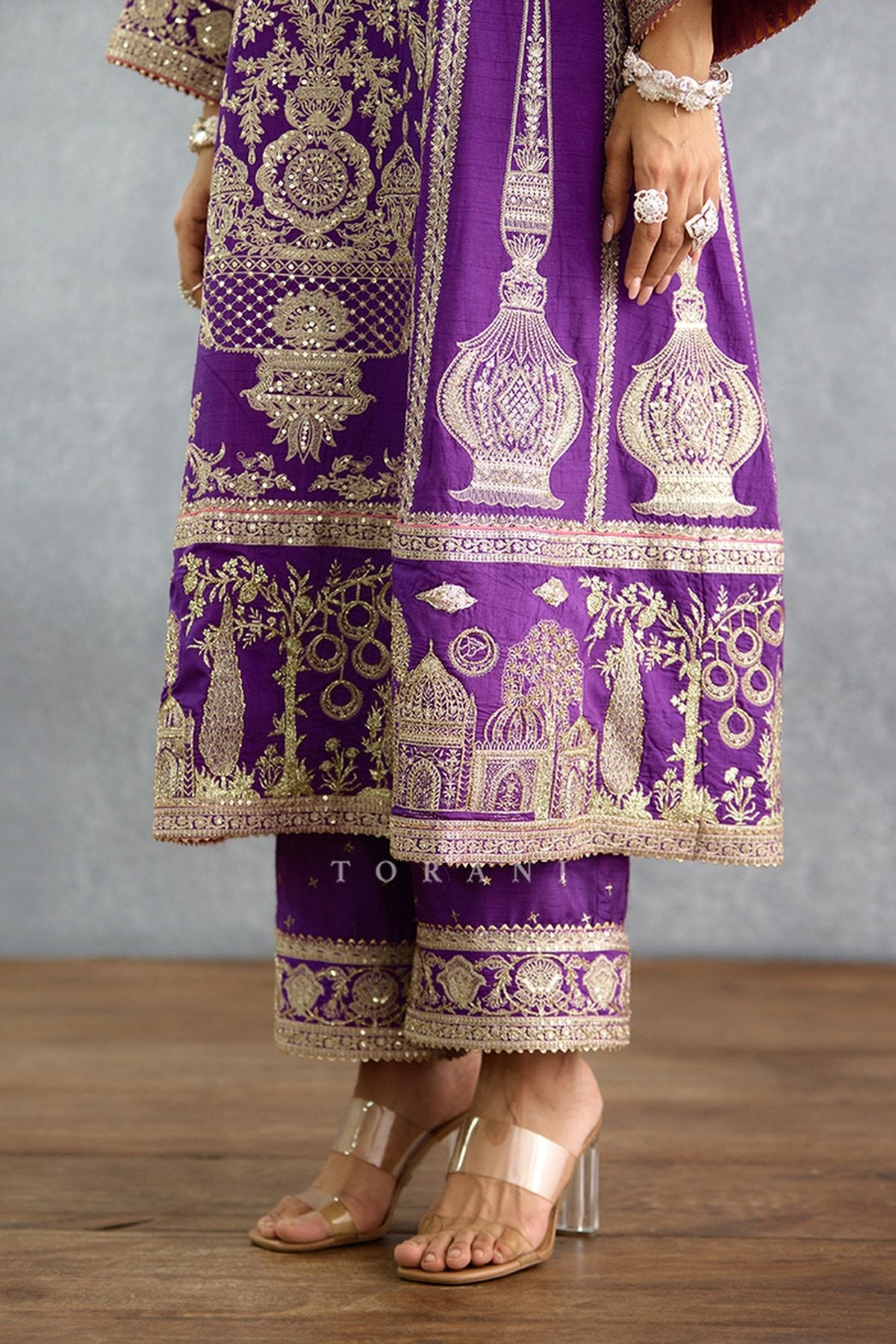 Banafsha Aqeela Kurta Set