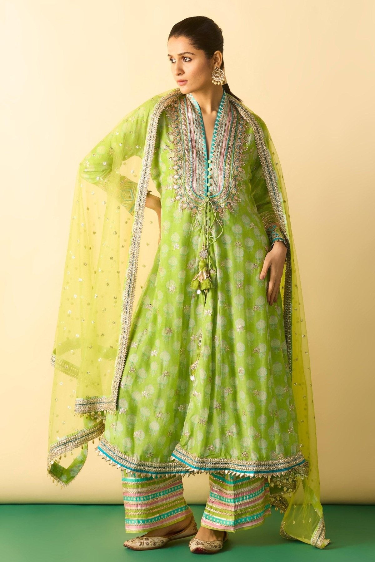 Binita Pallazo Set