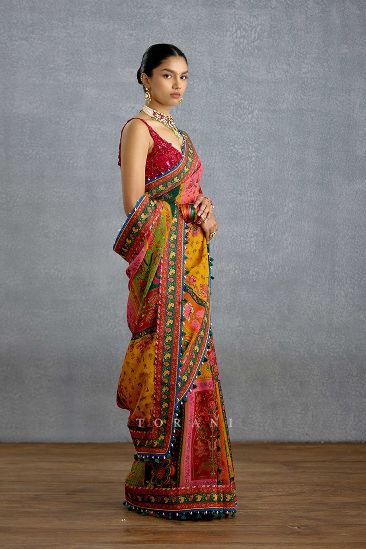 Chitrangi Dakshaa Saree