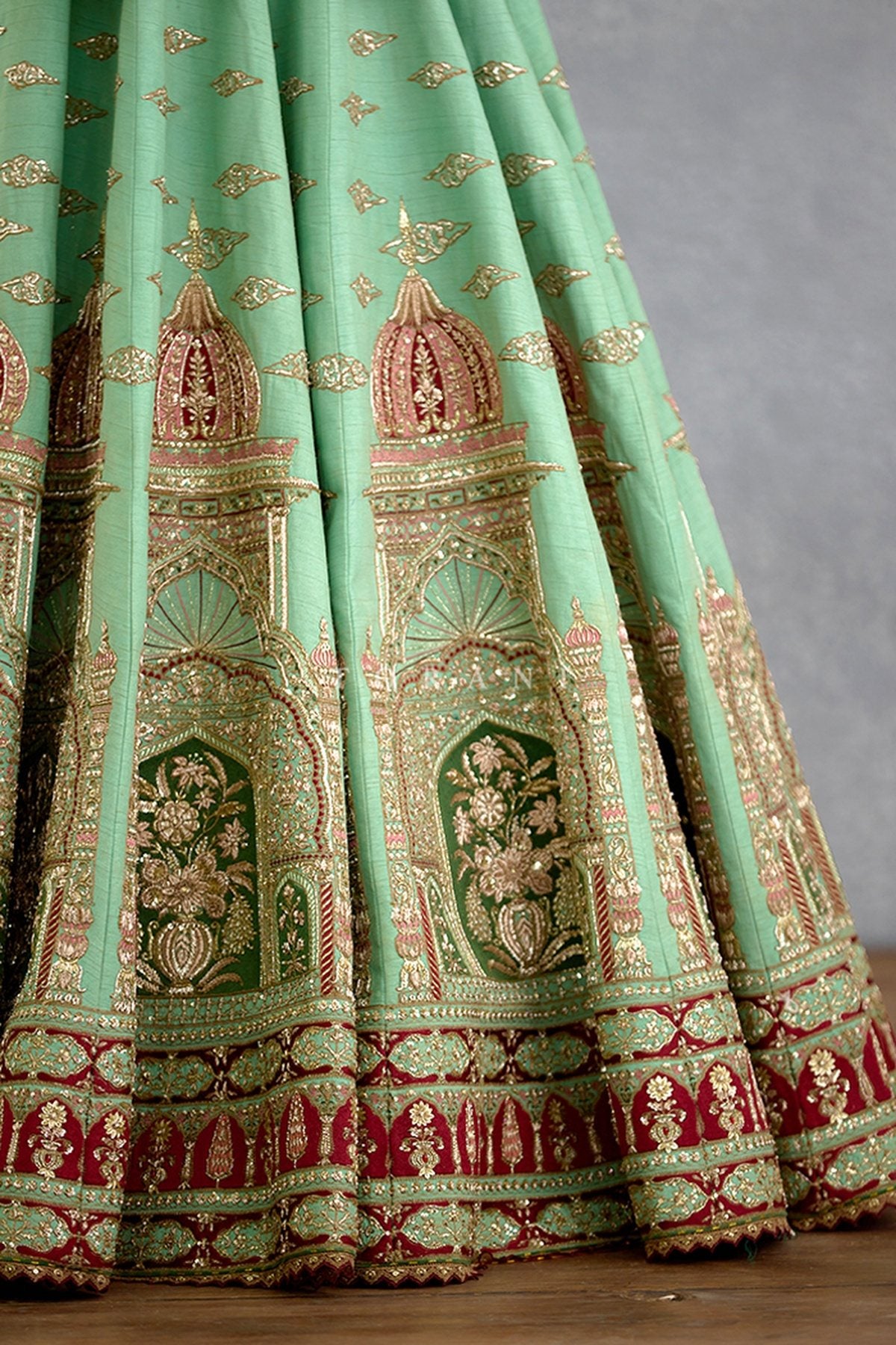Farishti Nazra Lehenga Set