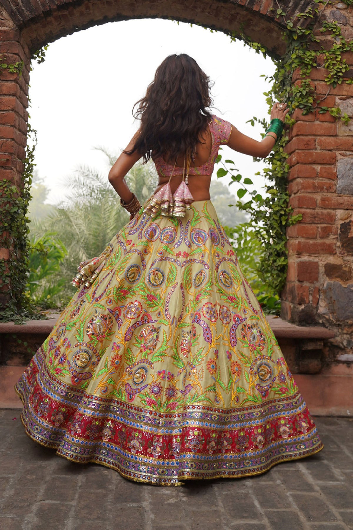 Mayyur Lehenga