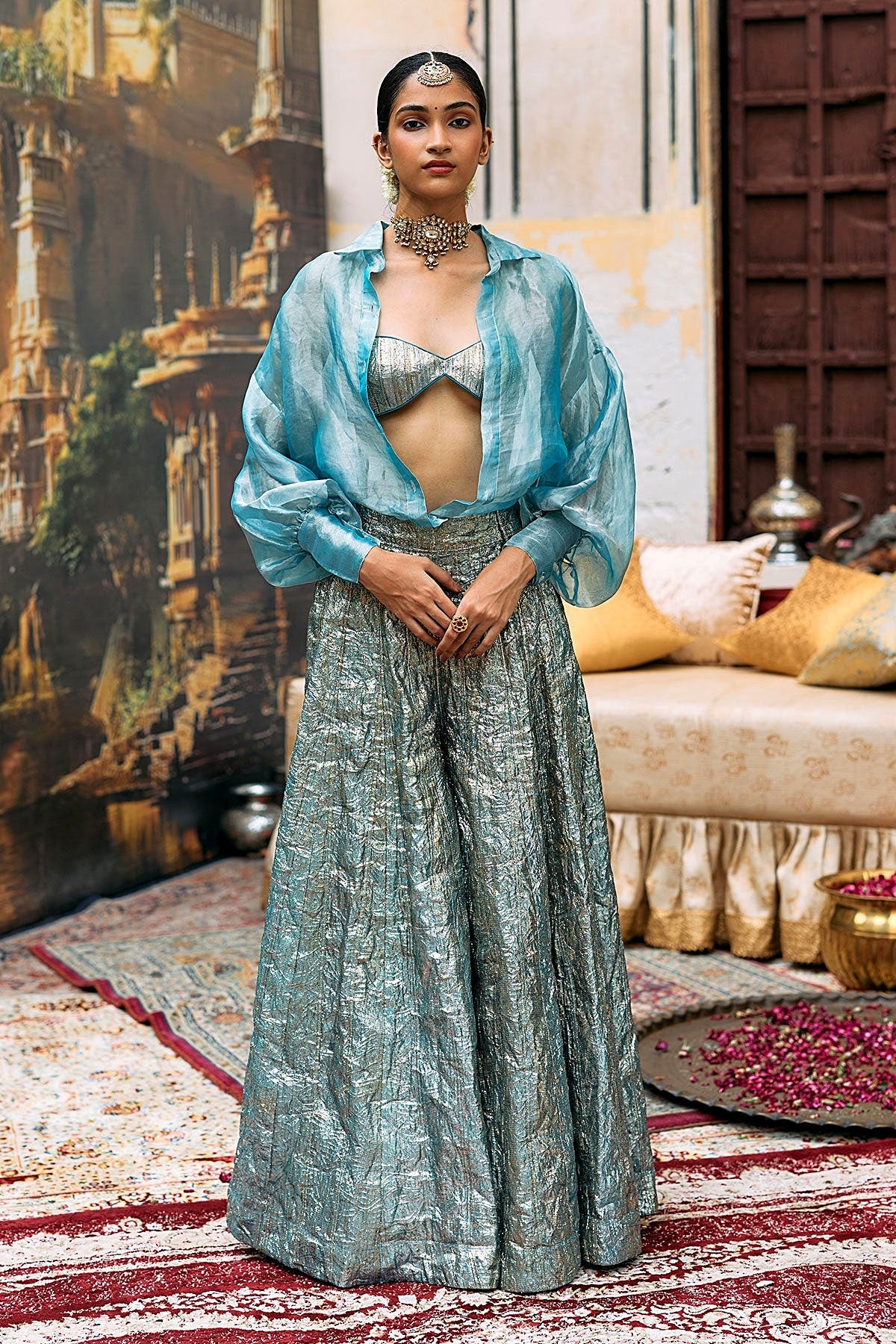 Neelam Sharara Set
