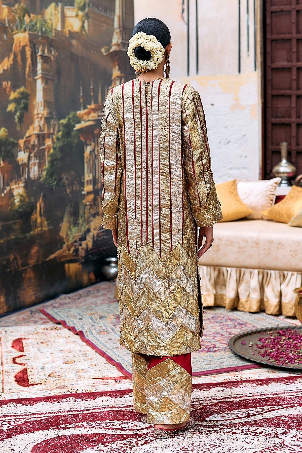 Suvarna Suit