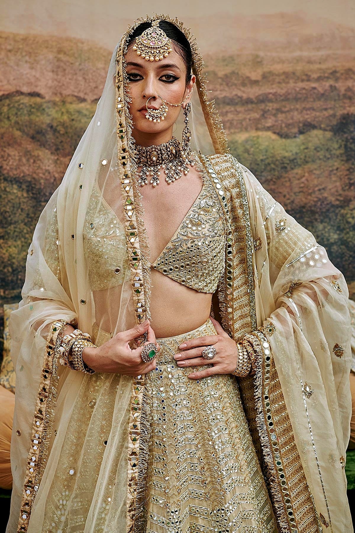 Shvet Afsana Lehenga and Veil