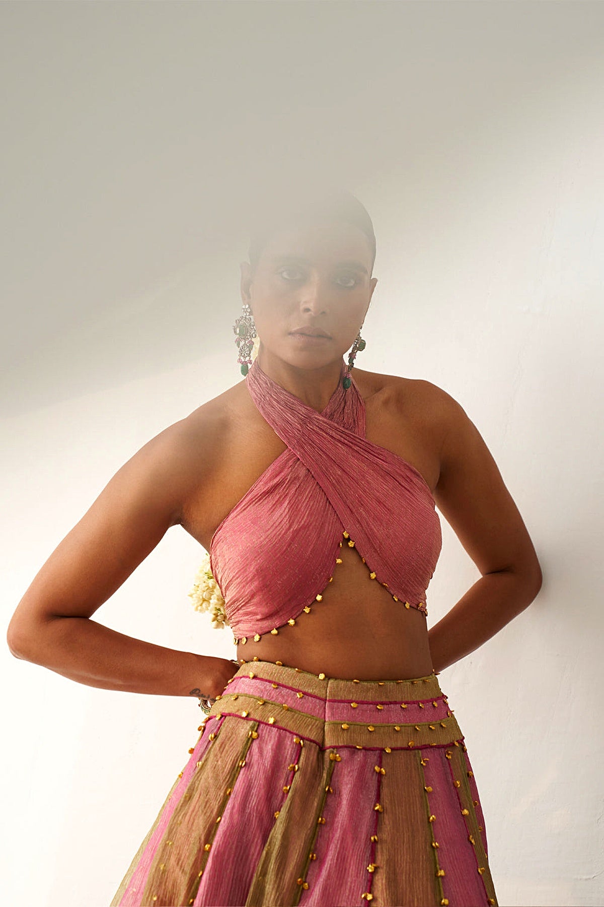 Basanti Gulabi