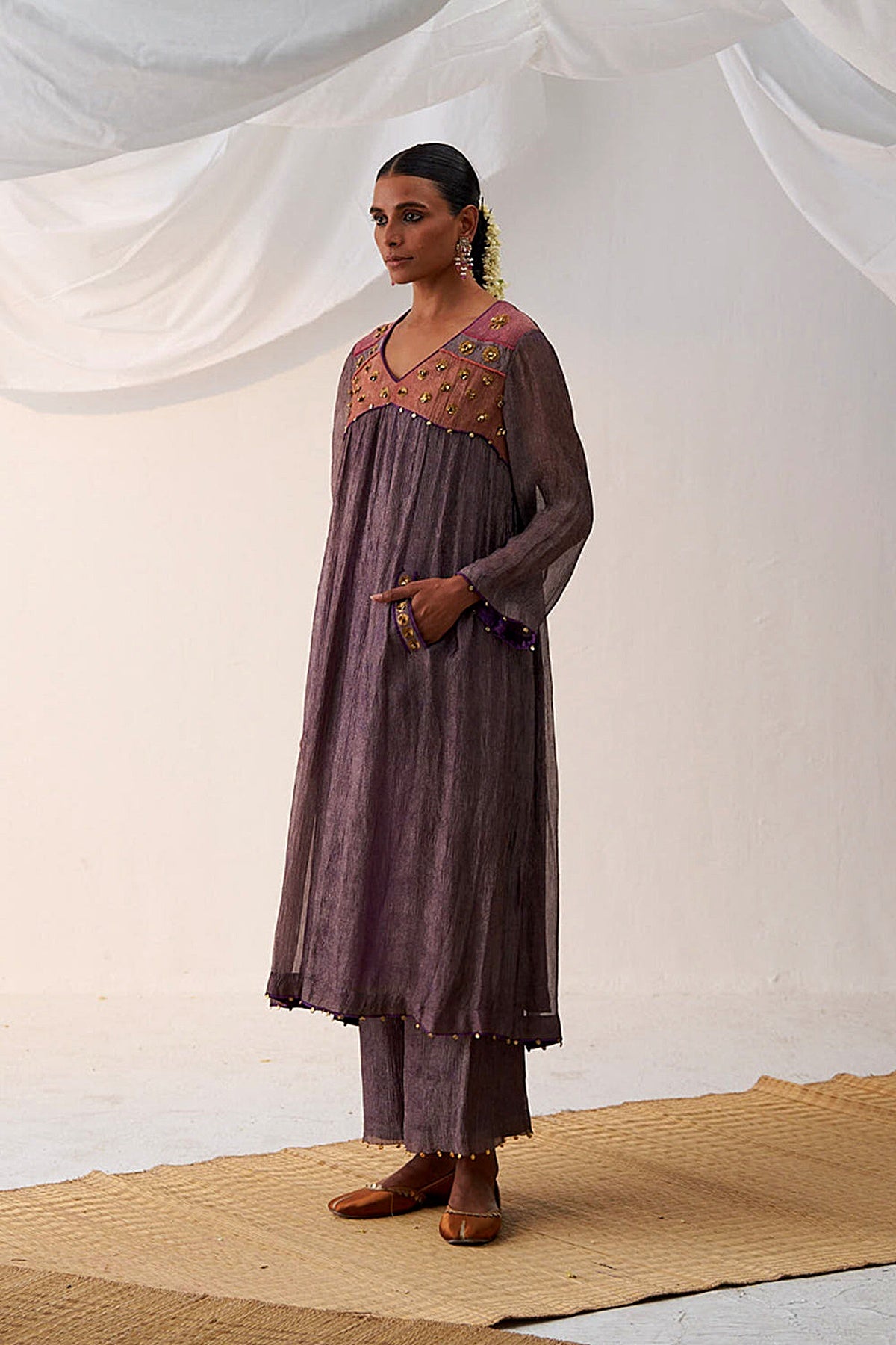 Adamya Kurta Set