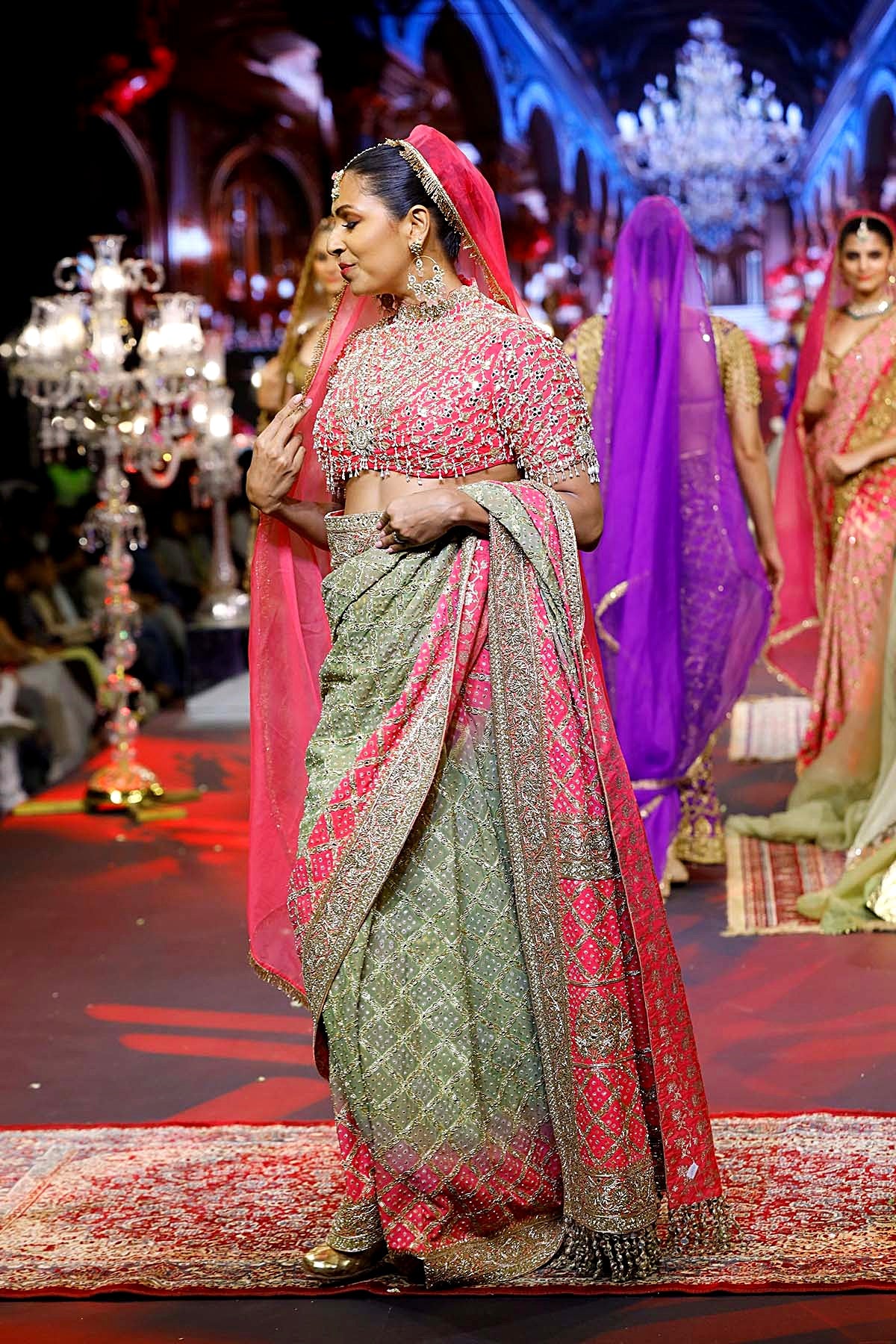 Gulnaar Ombre Saree Set