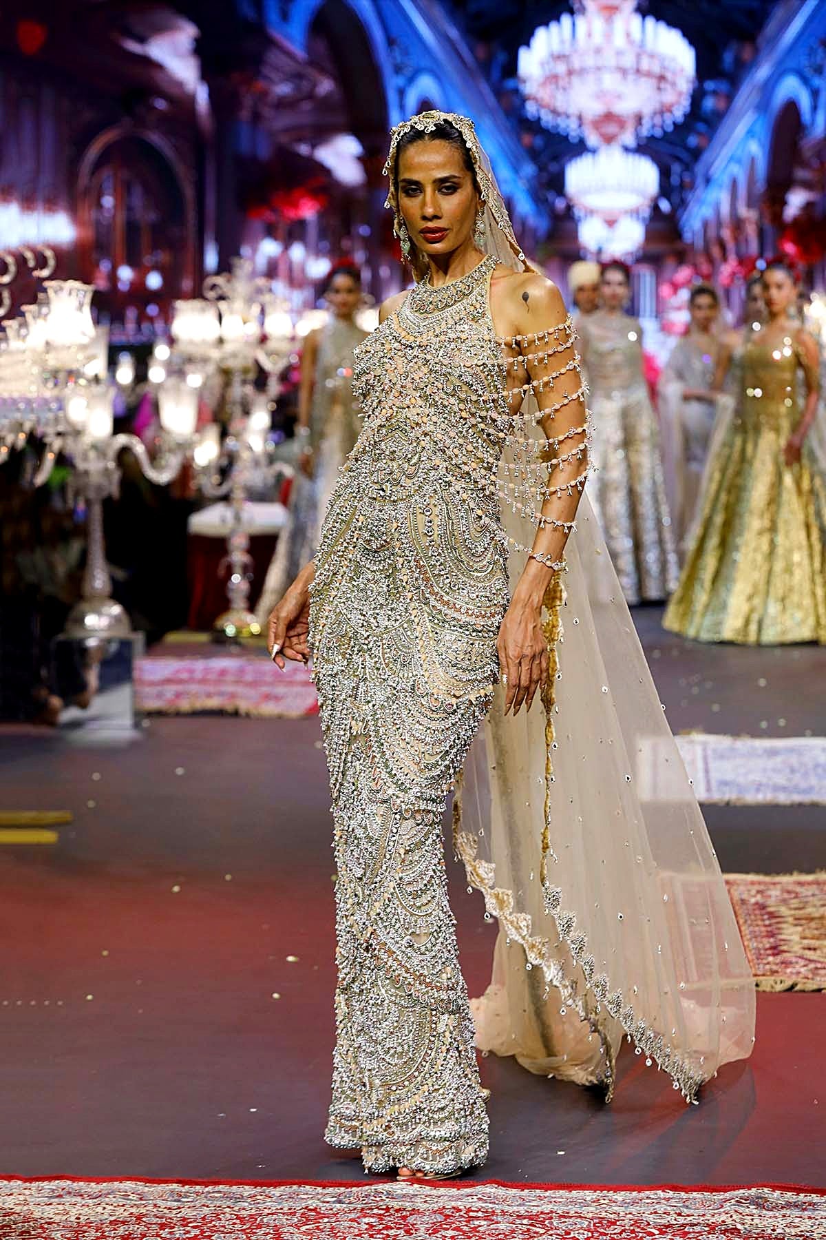 Sheeshmahal Jadau Gown
