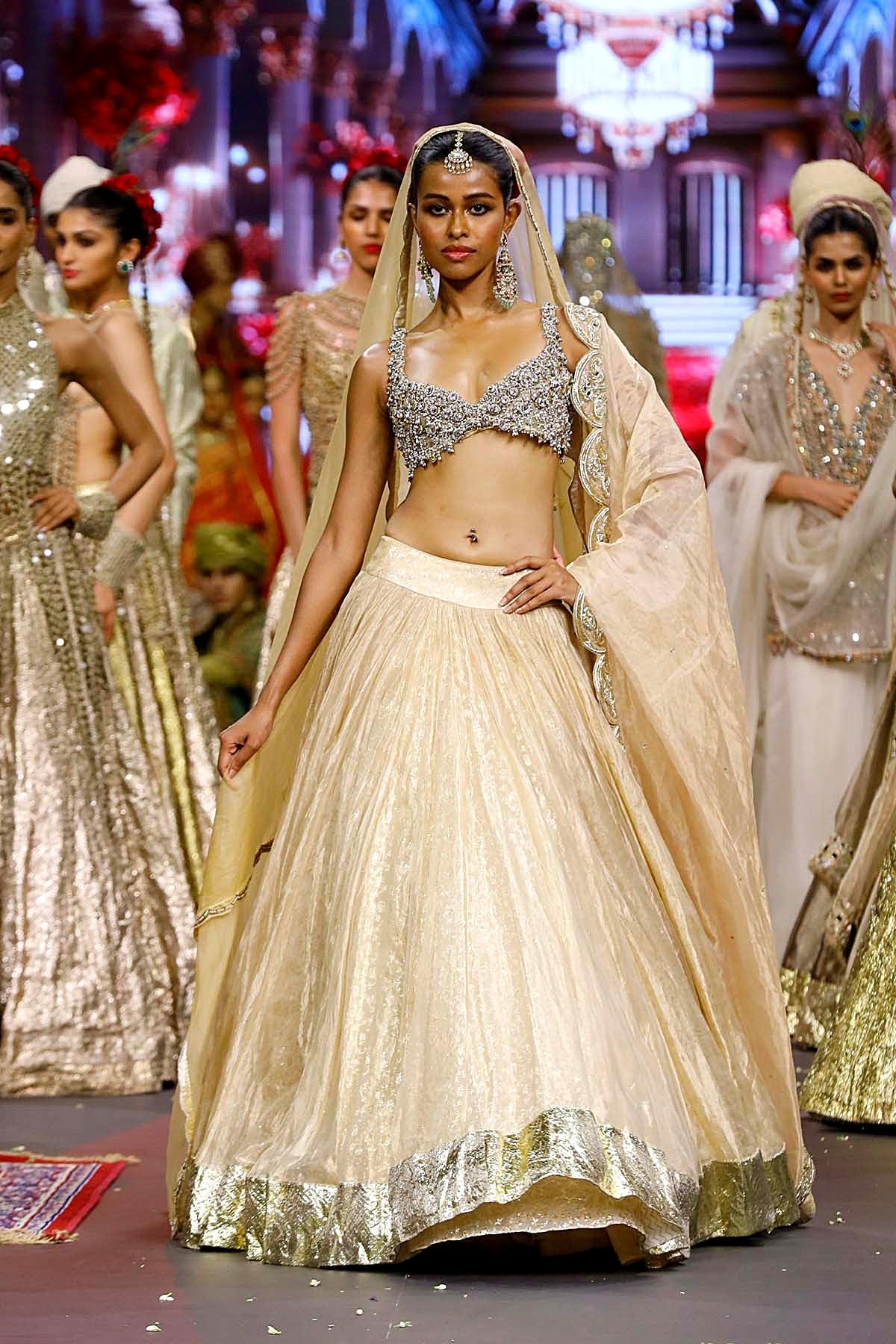 Noor-e-Zar Lehenga Set
