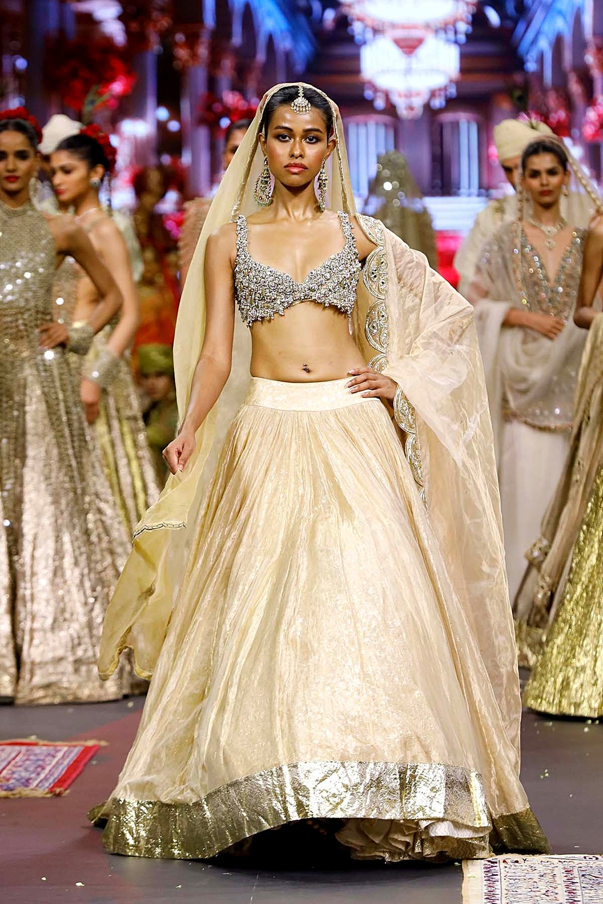 Noor-e-Zar Lehenga Set