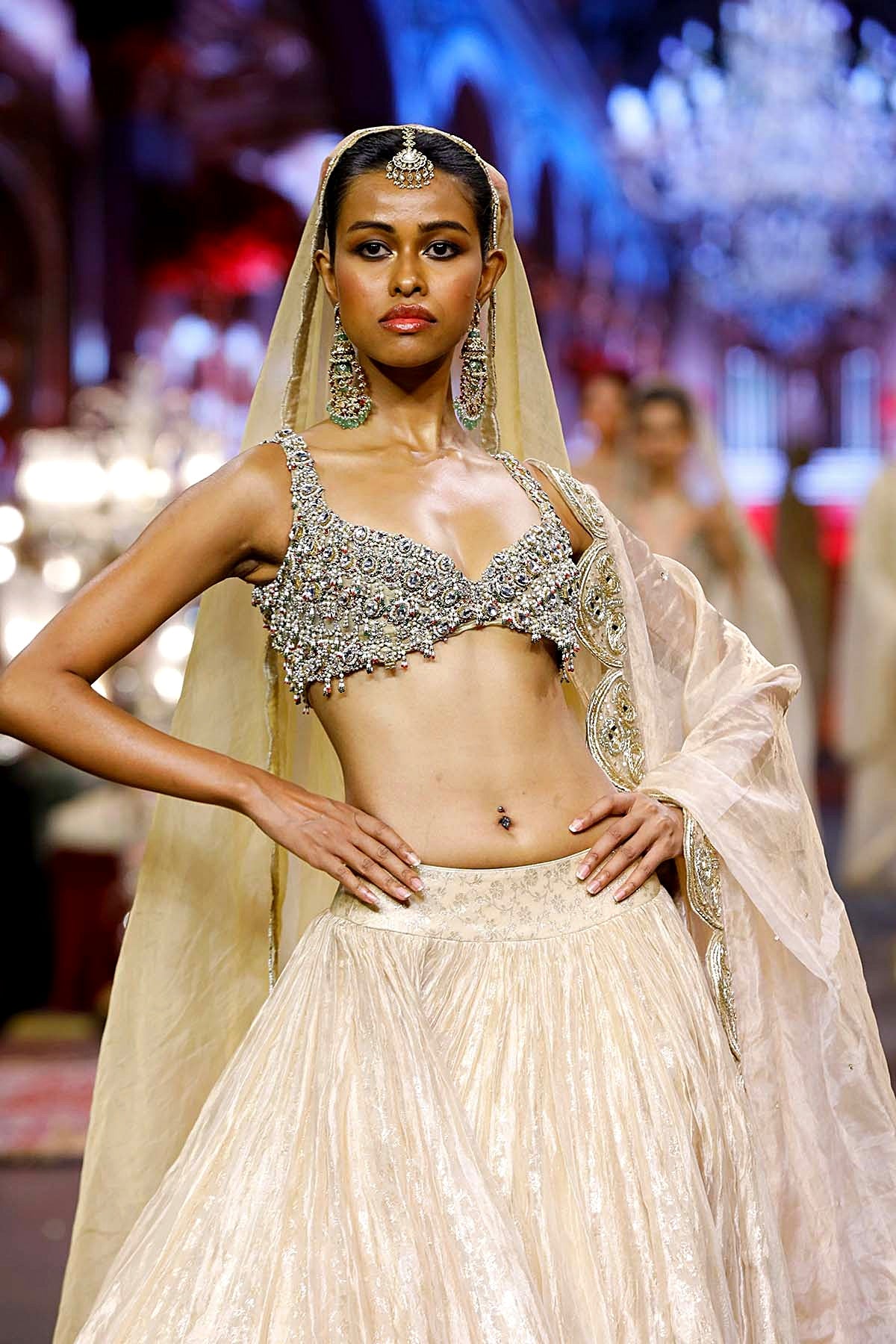 Noor-e-Zar Lehenga Set