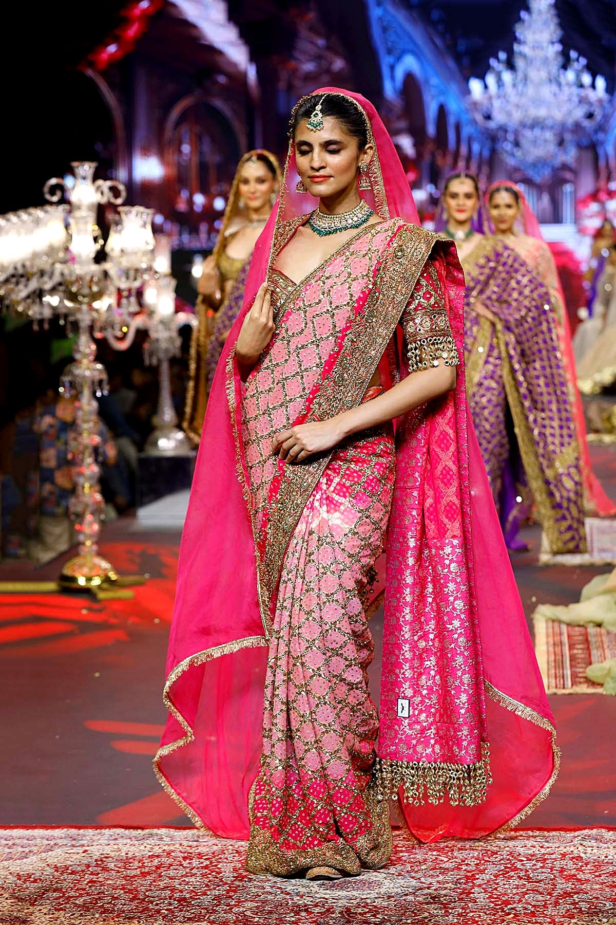 Gulrukh Ombre Saree Set