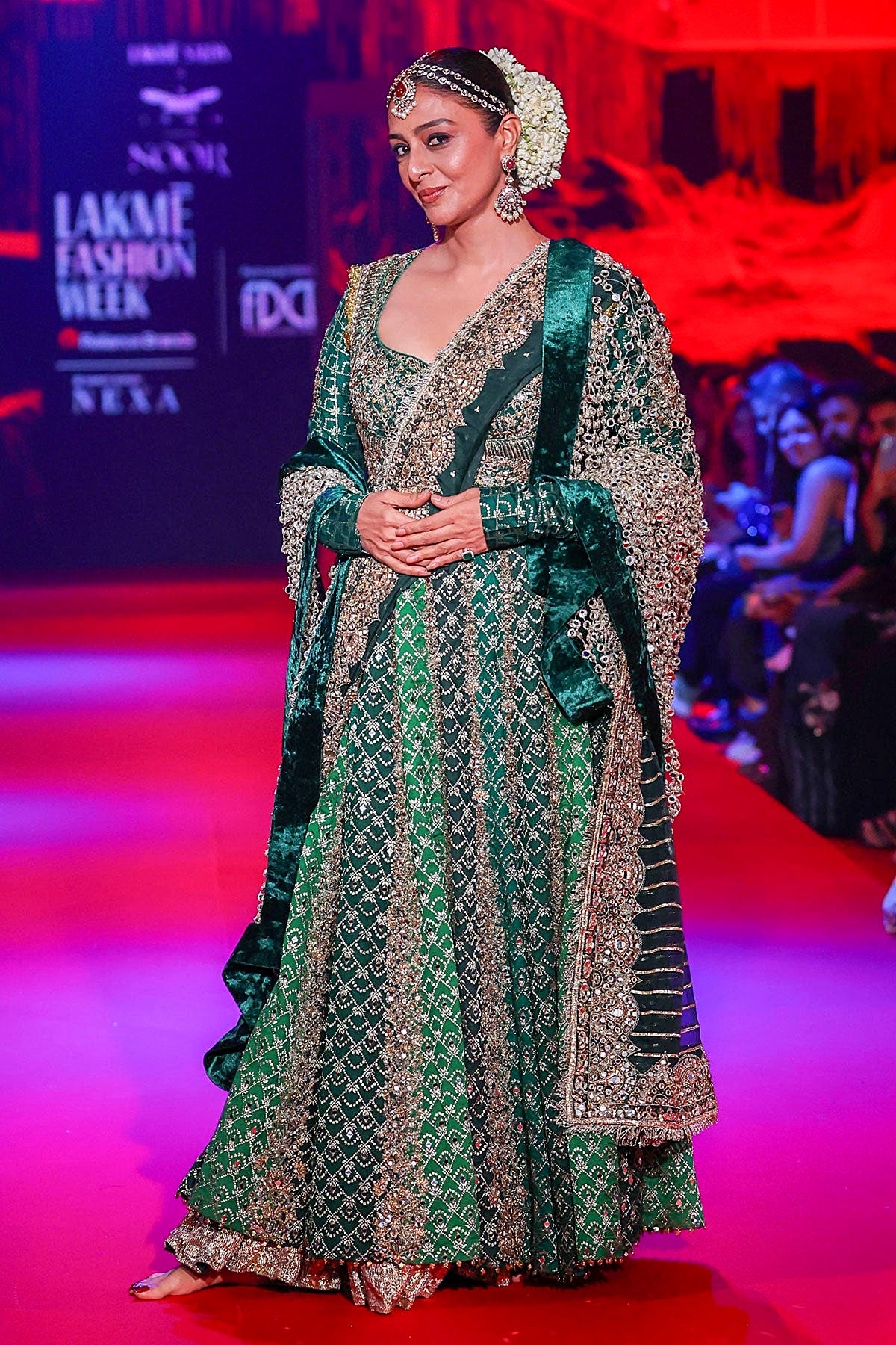 Vaidurya Anarkali Set