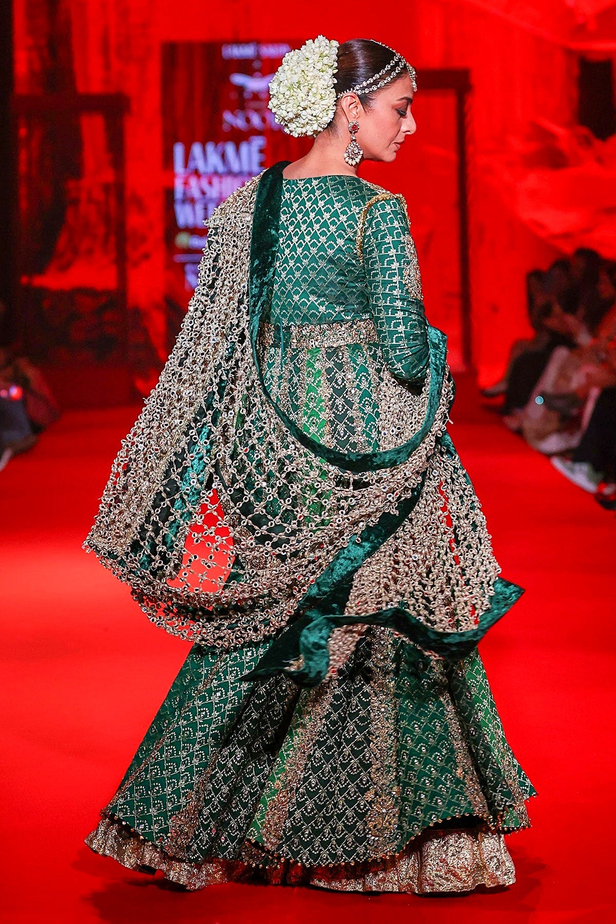 Vaidurya Anarkali Set