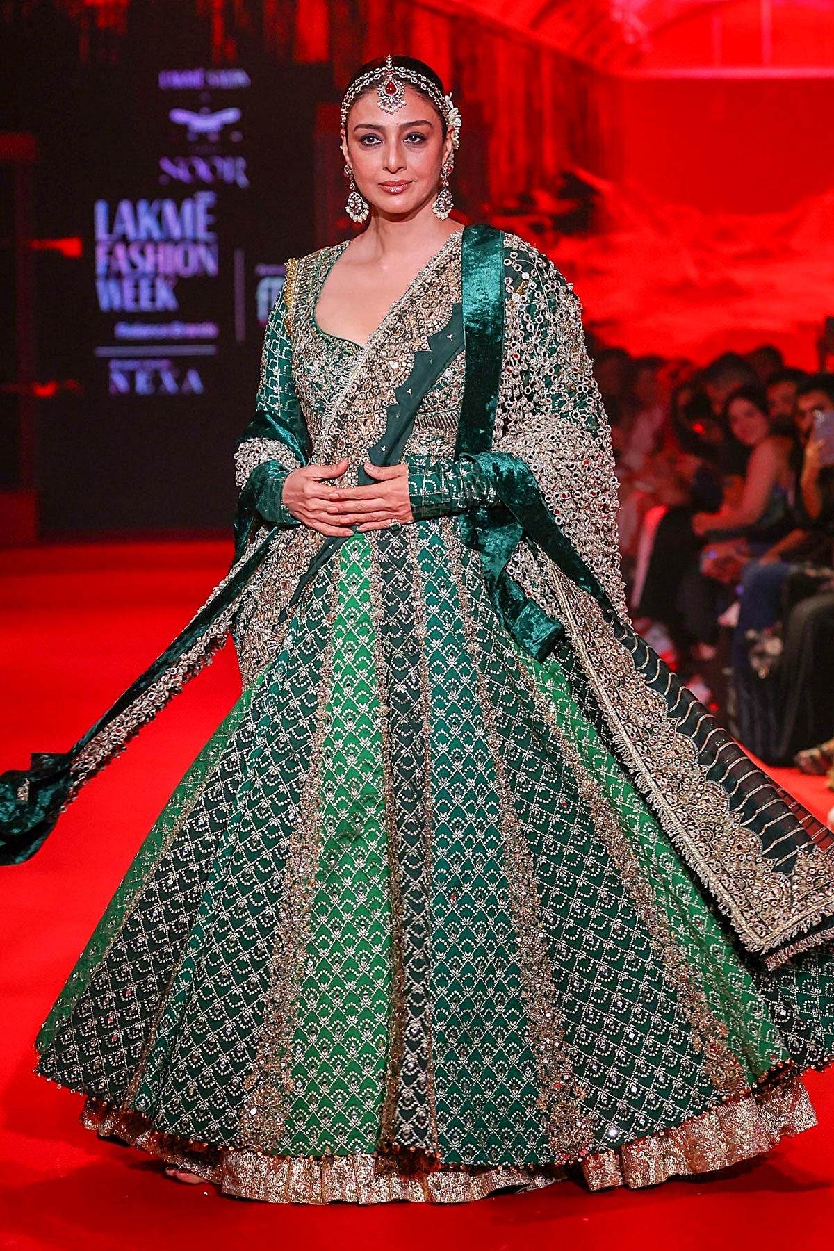 Vaidurya Anarkali Set