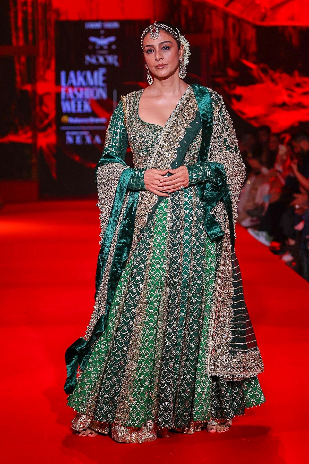 Vaidurya Anarkali Set