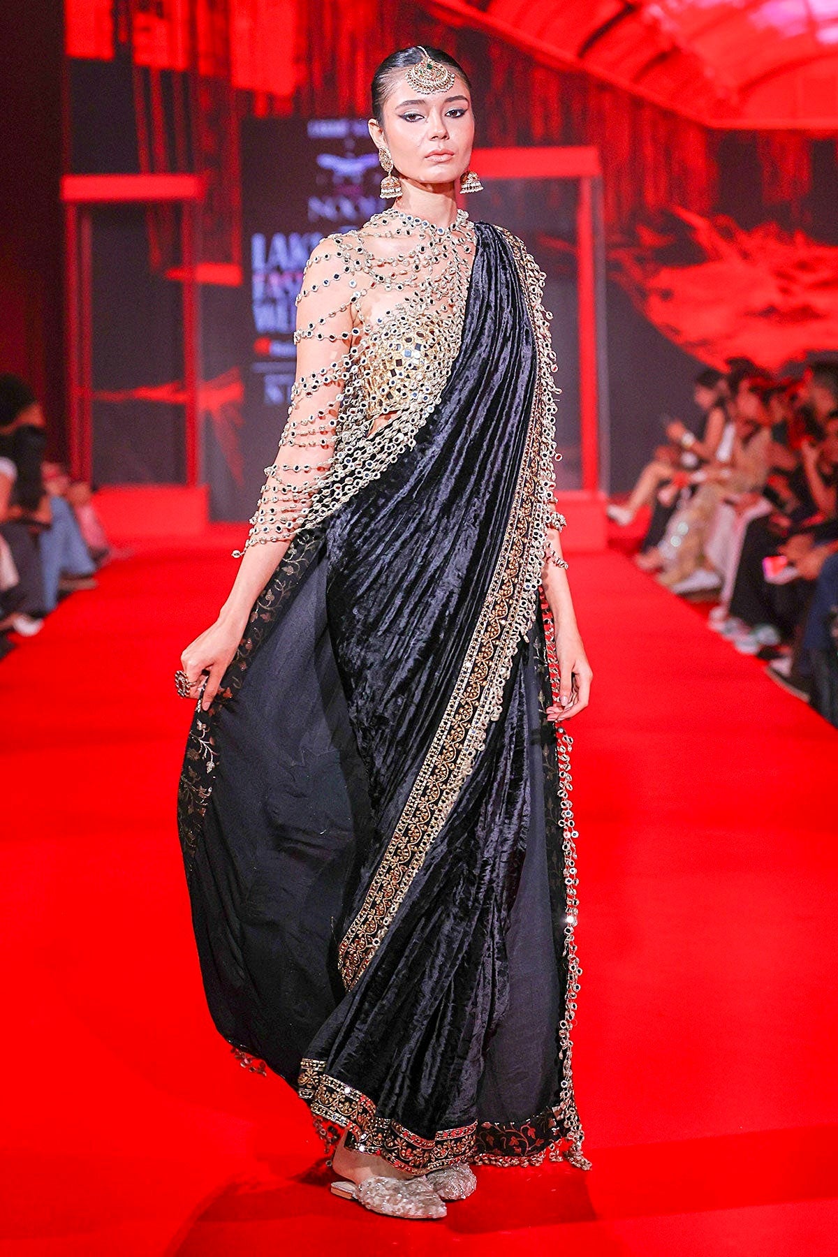 Maharani Saree Set - B