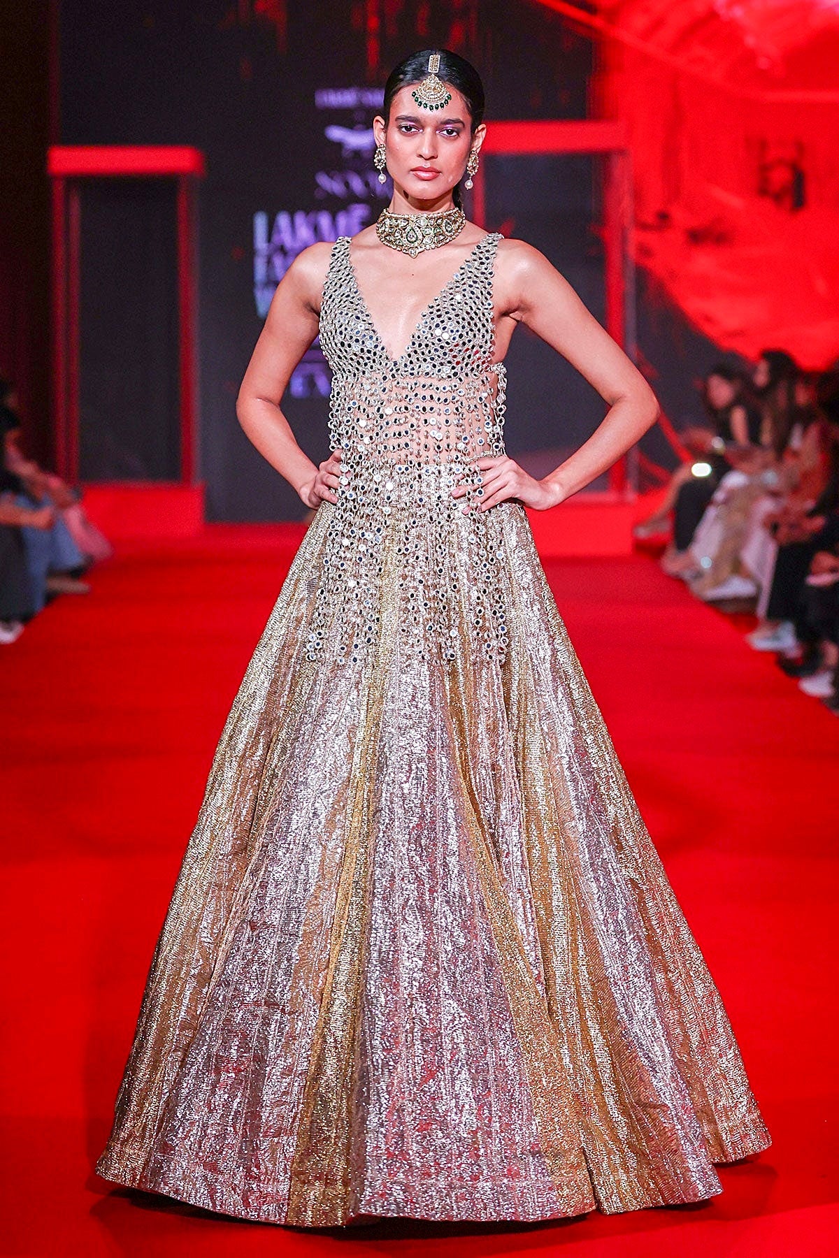 Kanaktara Lehenga Set