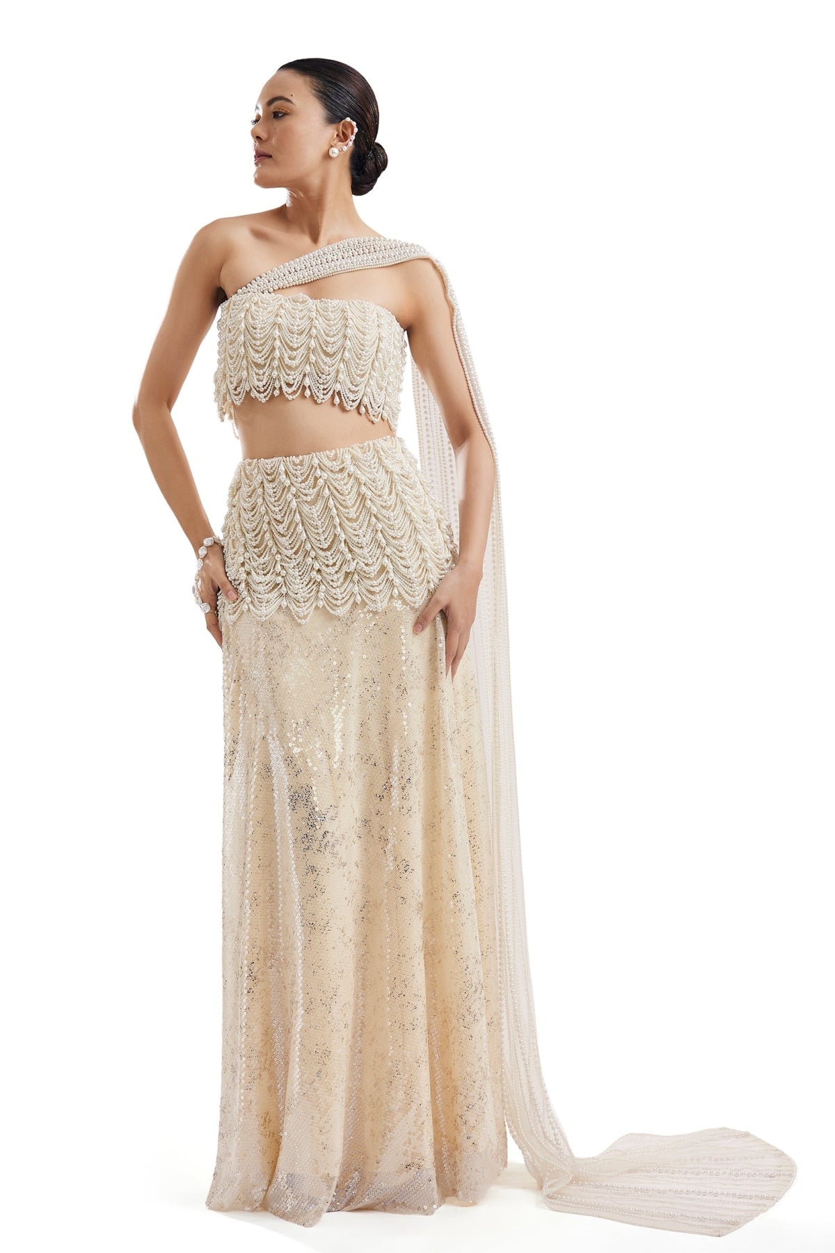 Off-White Bustier Lehenga With Detachable Pallu