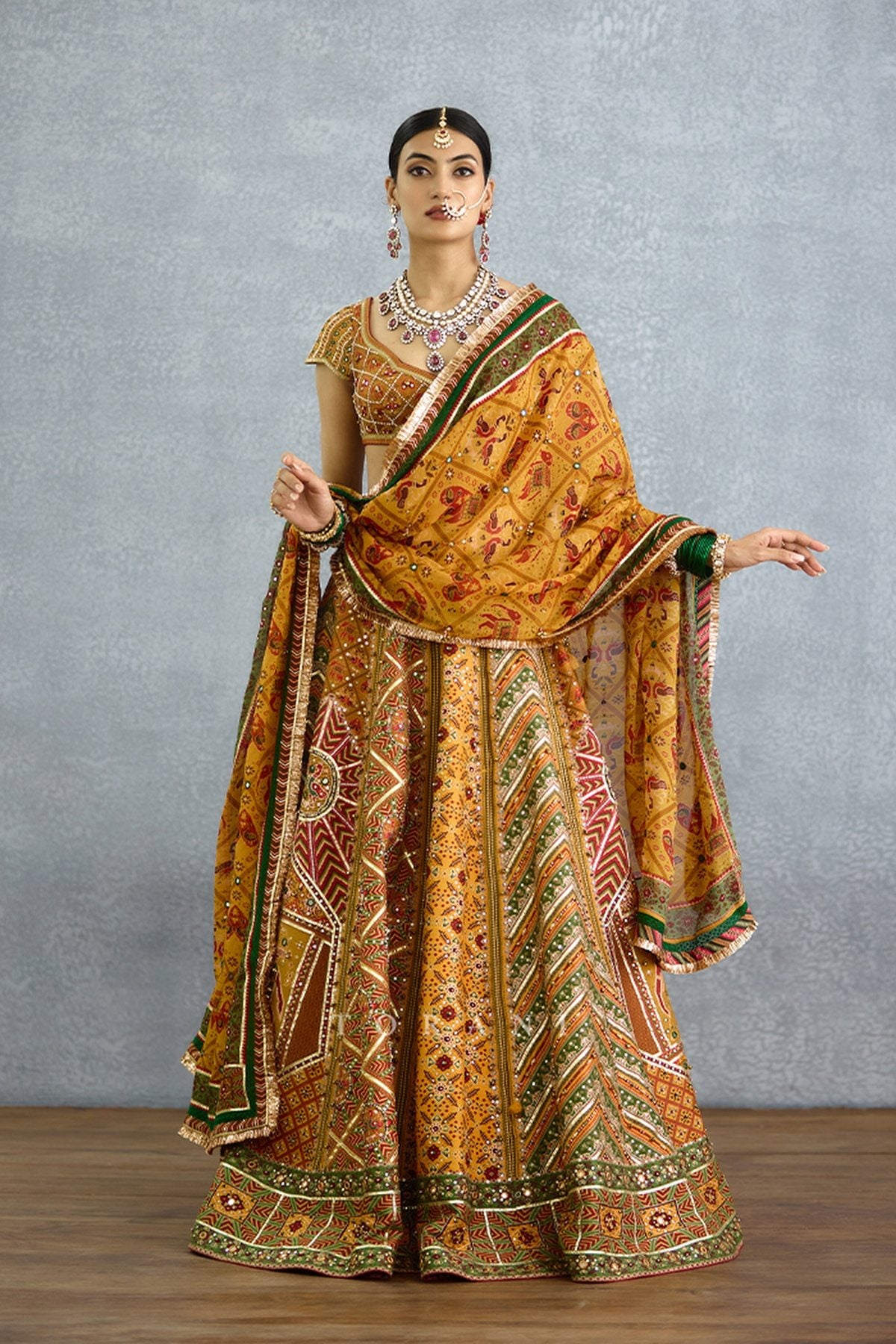 Kanak Dil Meher Iksha Lehenga Set