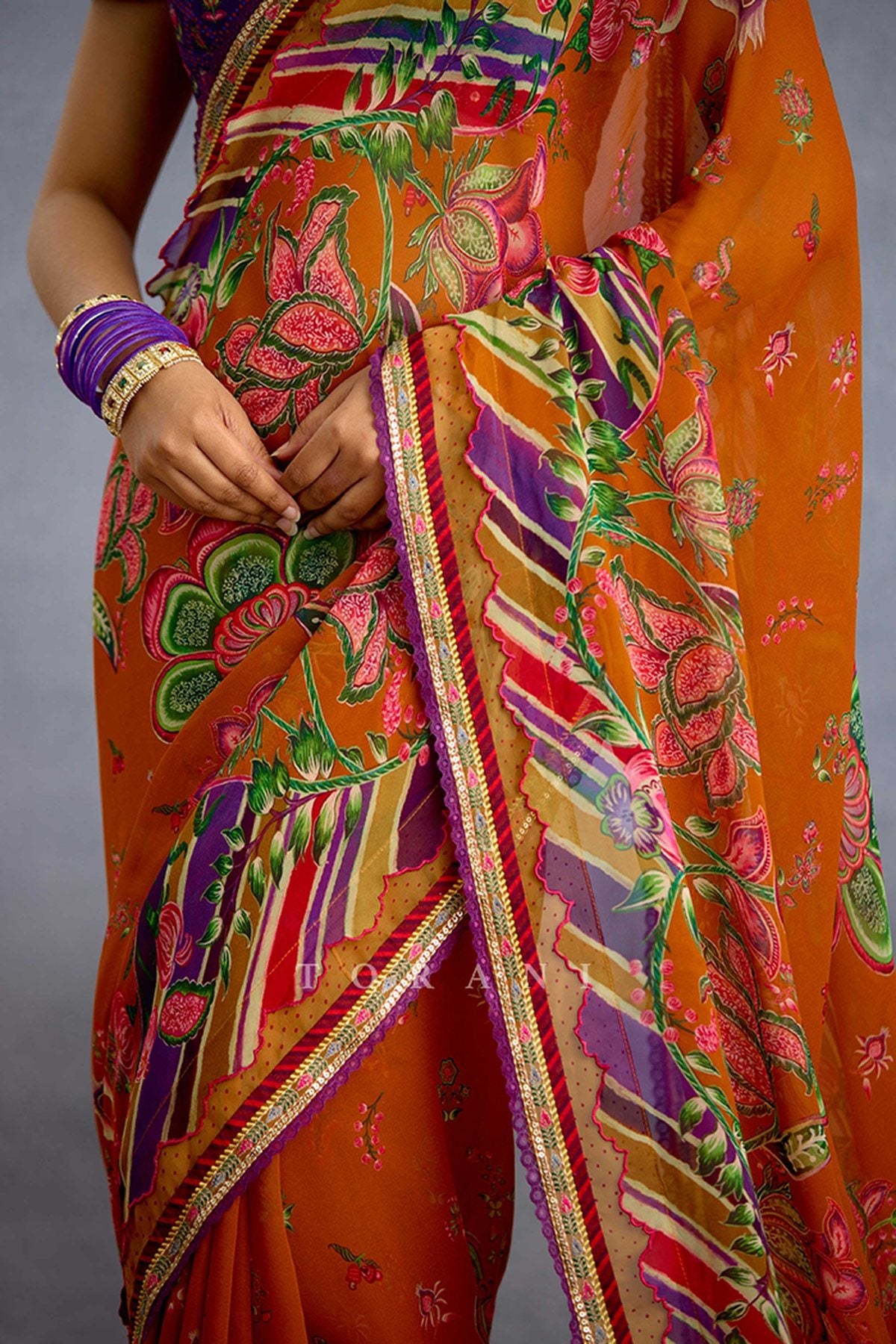 Komudika Sandhya Saree