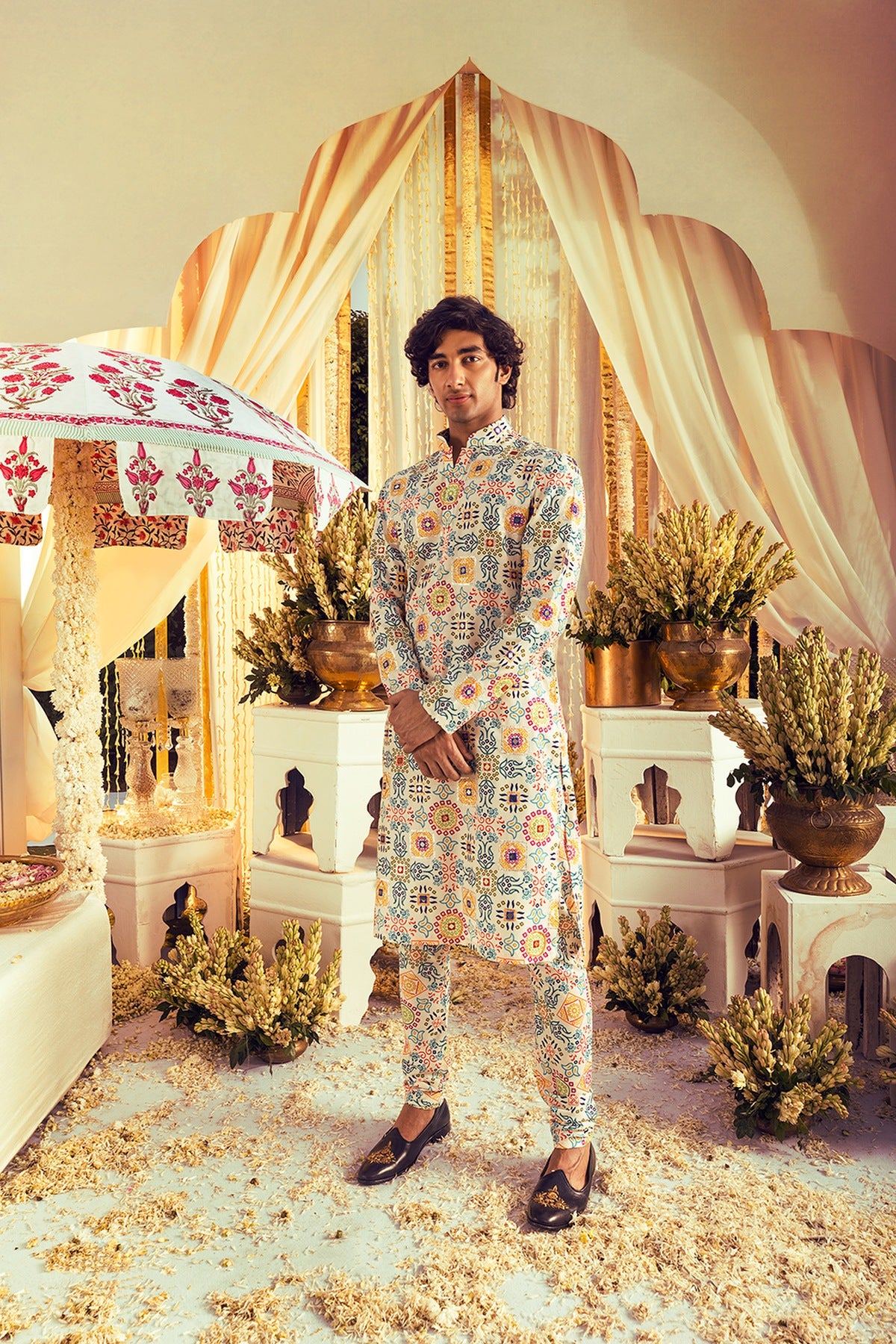 Fanoosh Kurta Set