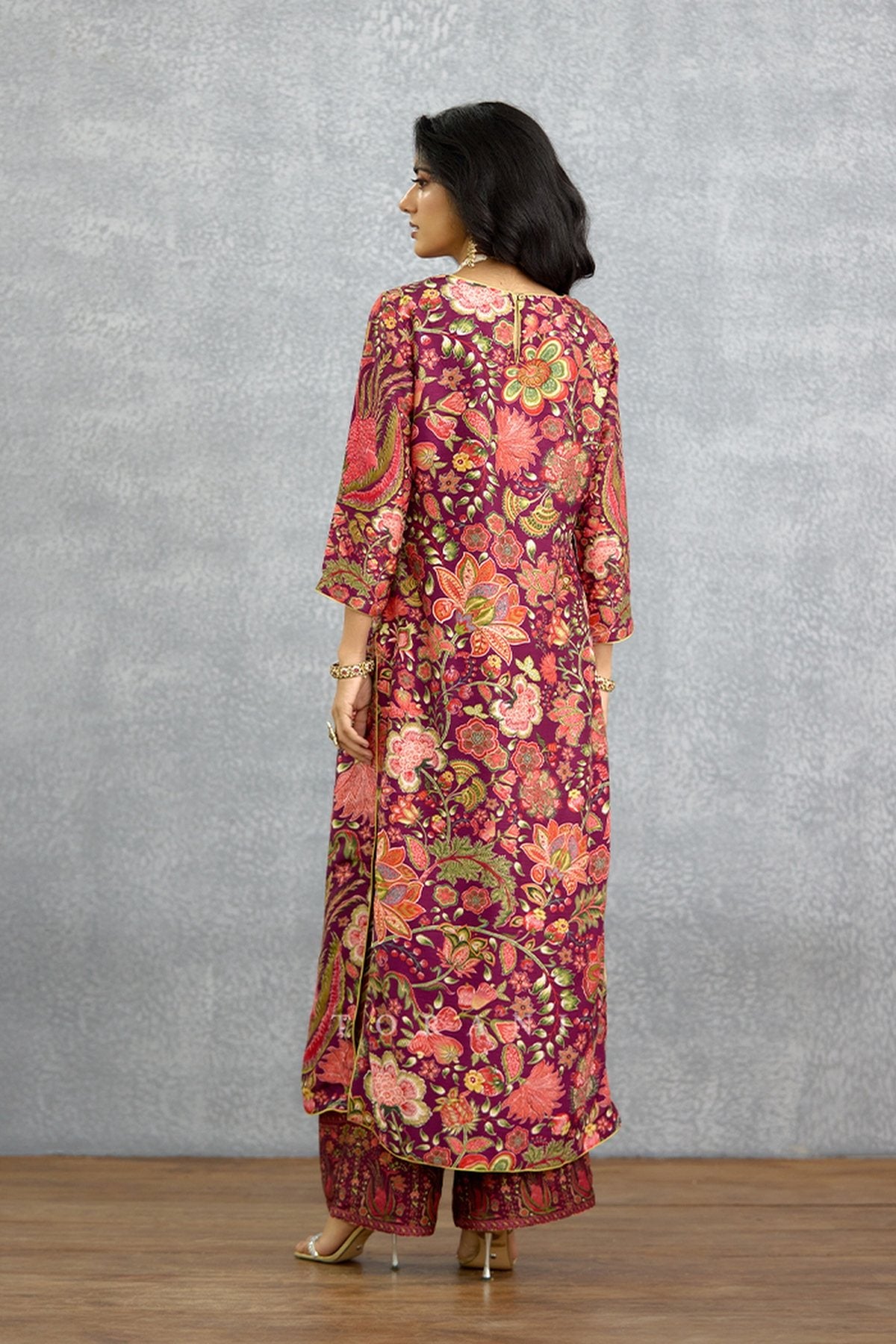 Laalima Writu Tanuja Kurta Set