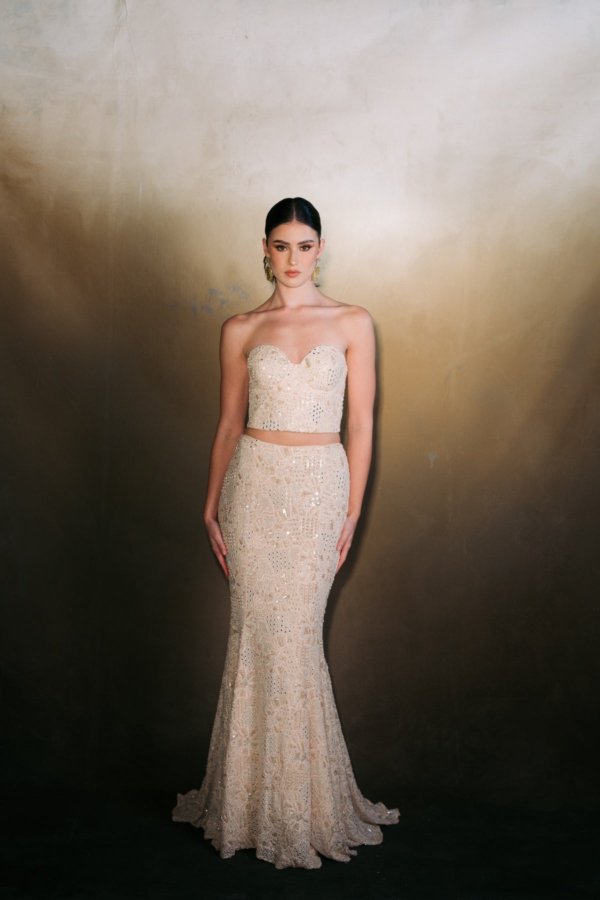 LOOK XVII