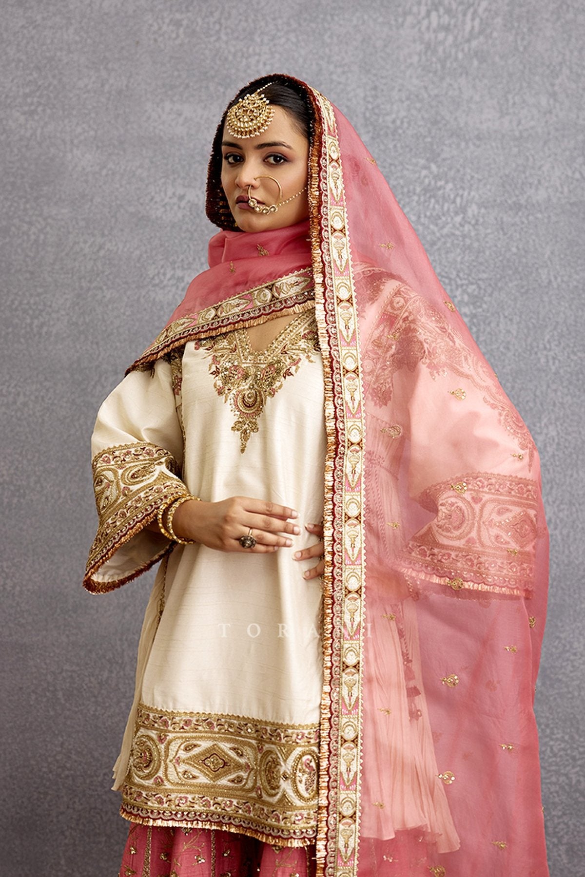 Maahe Mahtabe Insiyah Sharara Set