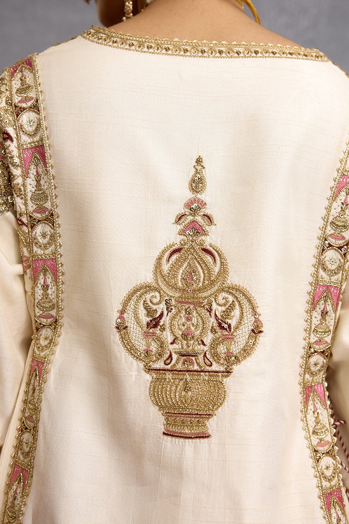 Maahe Mahtabe Insiyah Sharara Set