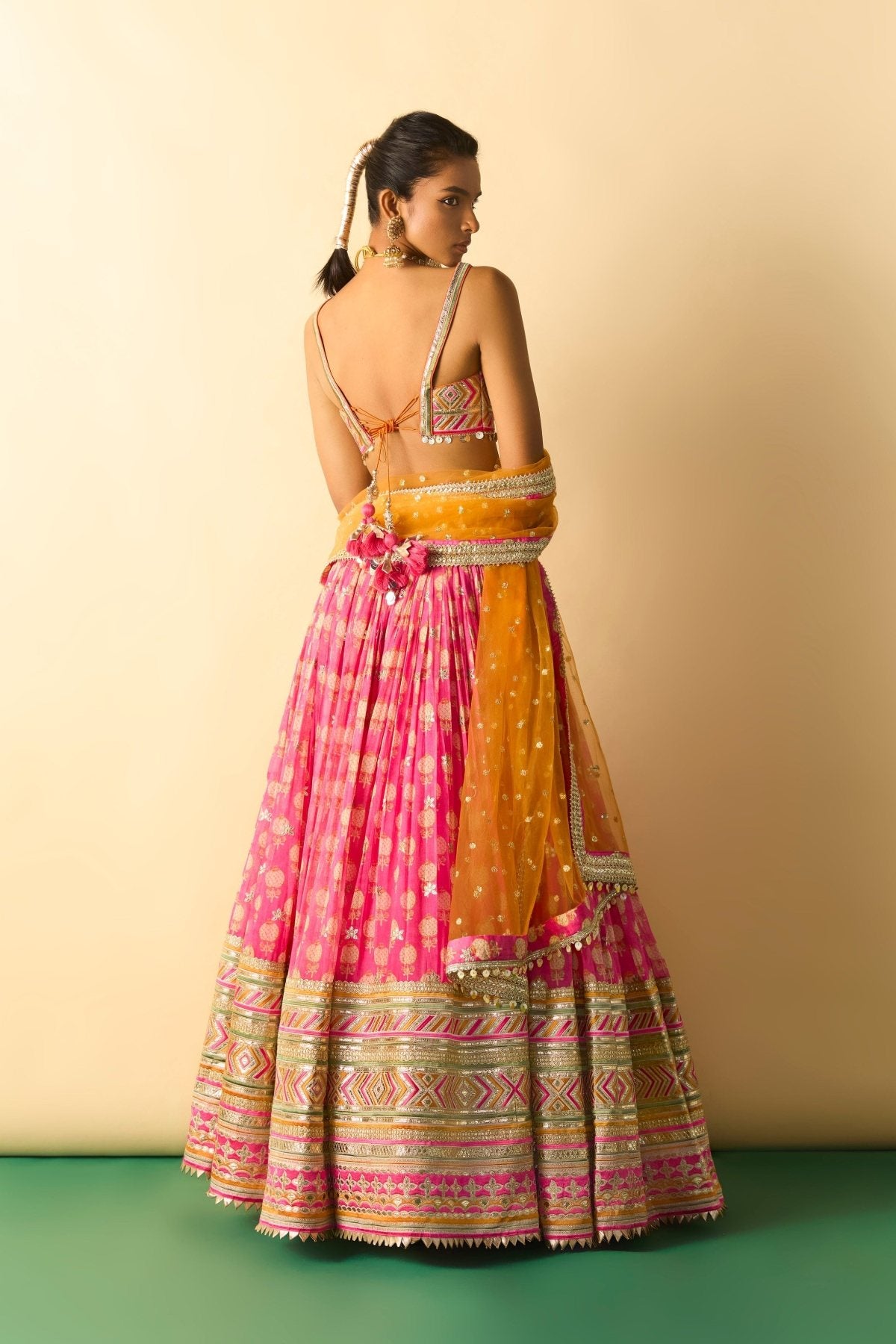 mannat lehenga set