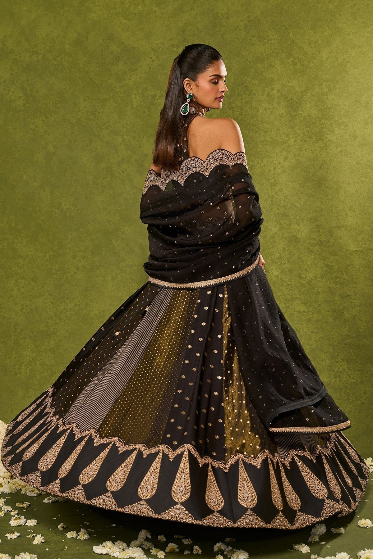 NANDANA LEHENGA