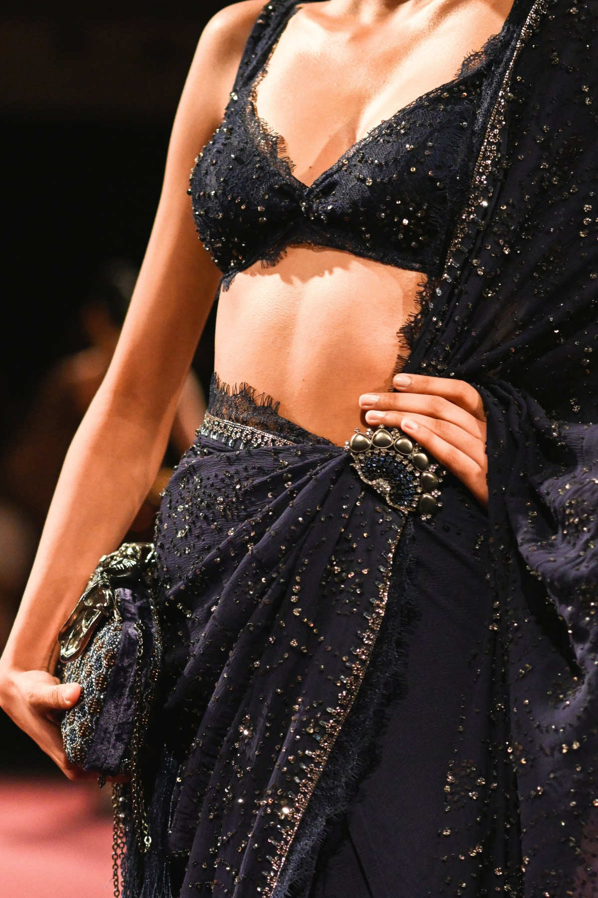 Neel Tara Saree