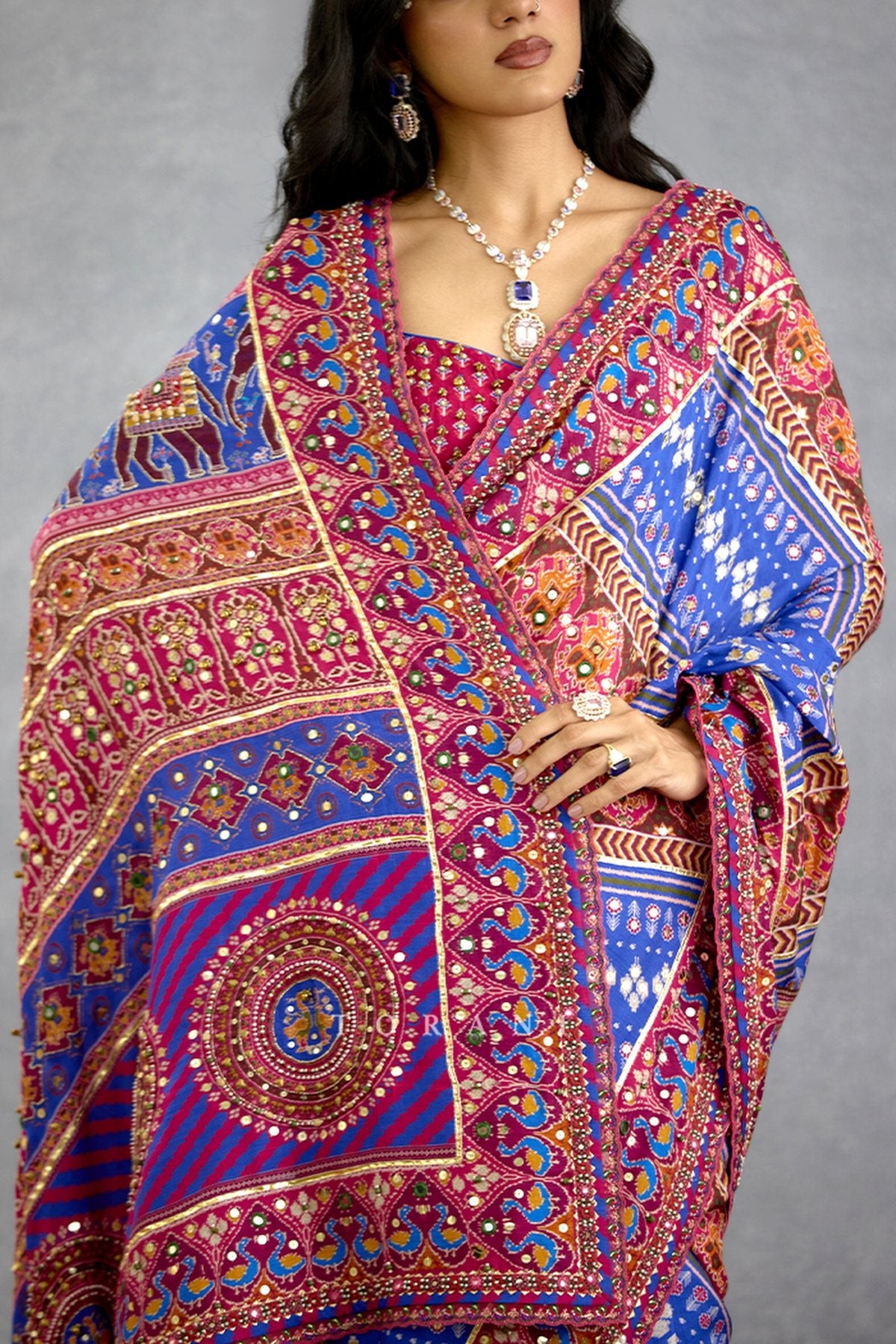 Niladri Gul Ena Saree