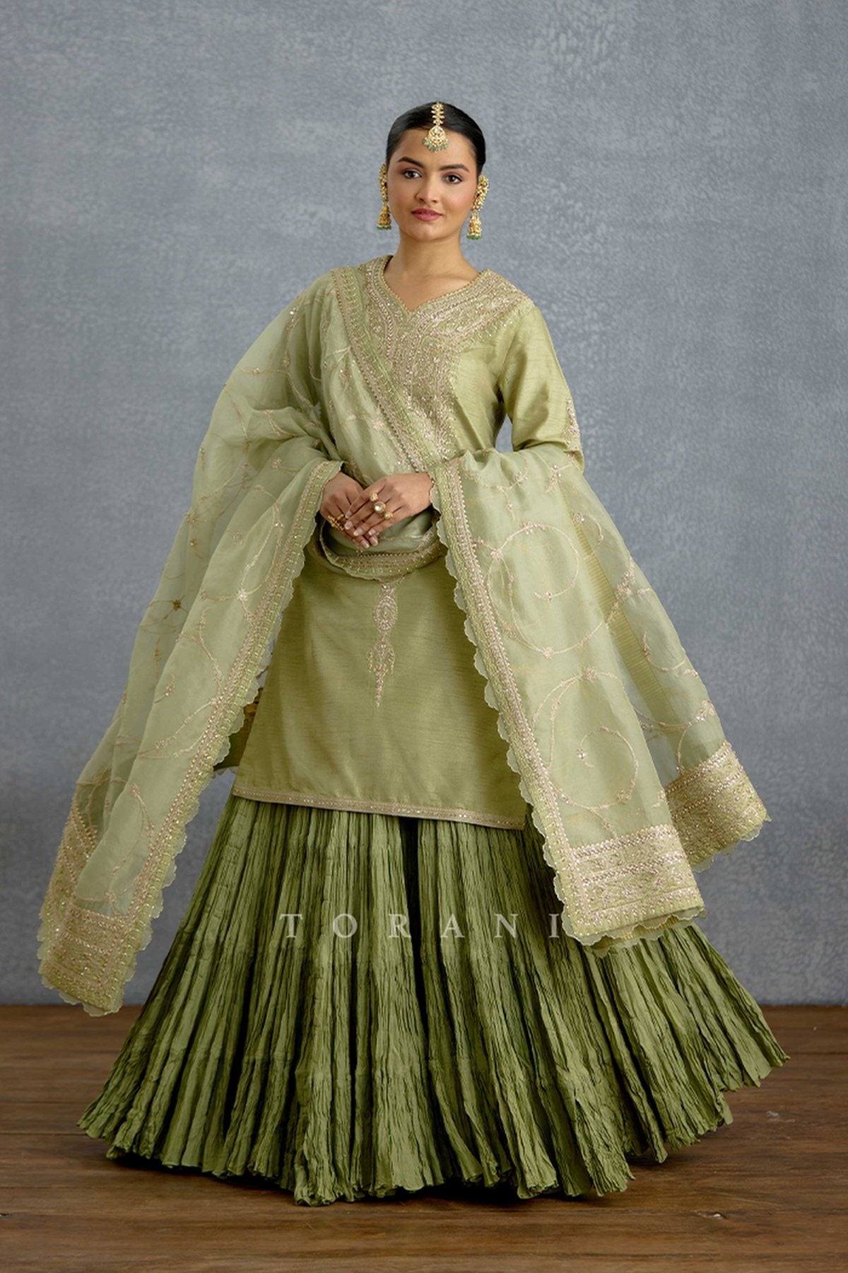 Pusta Noor Kurta Skirt Set
