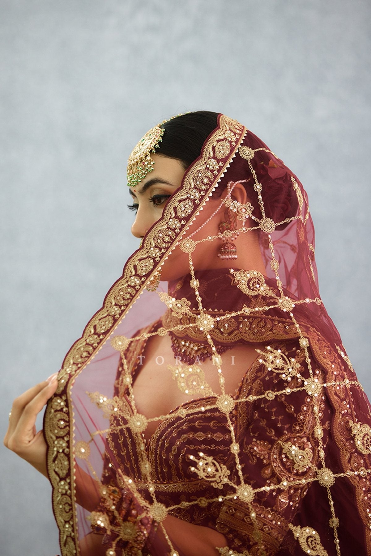 Qarmazi Mazneen Lehenga Set