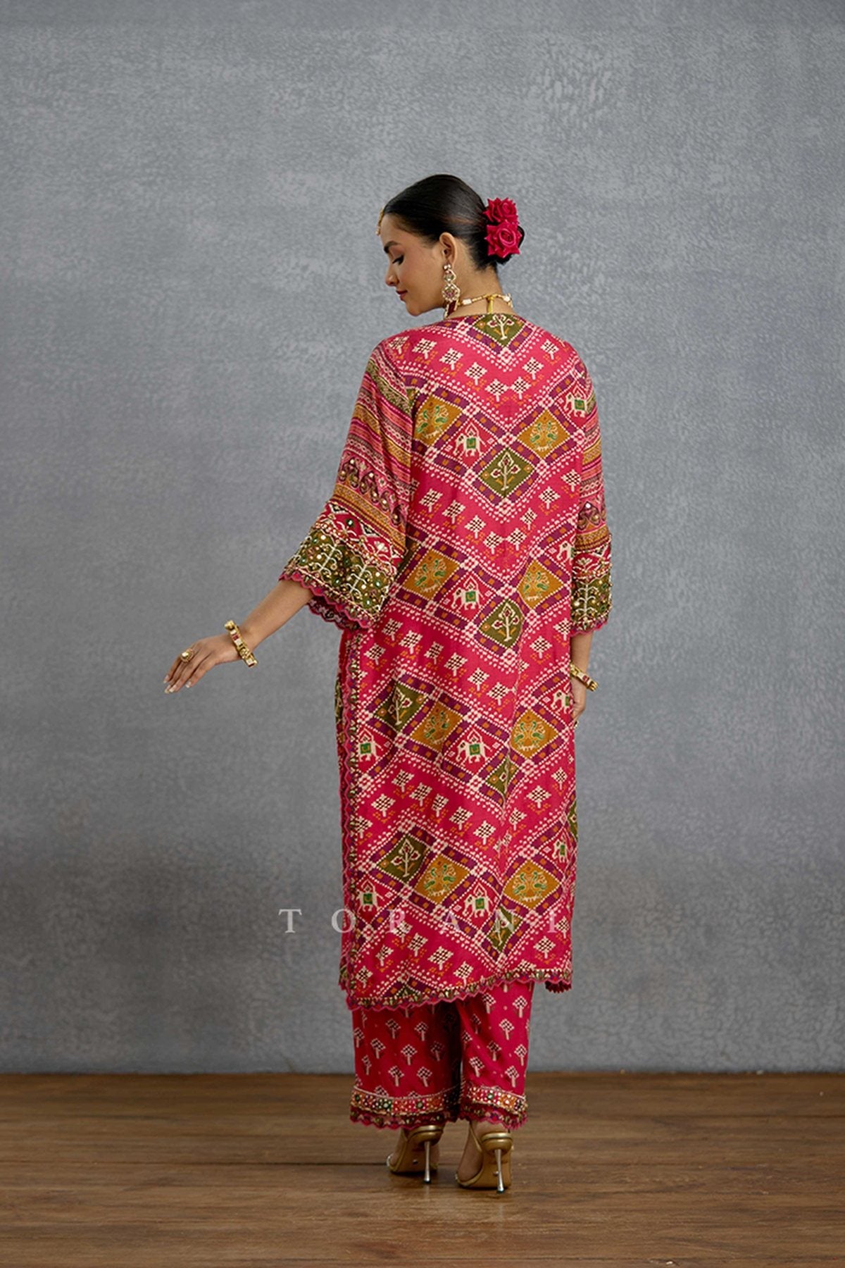 Raktangi Patola Kurta Set