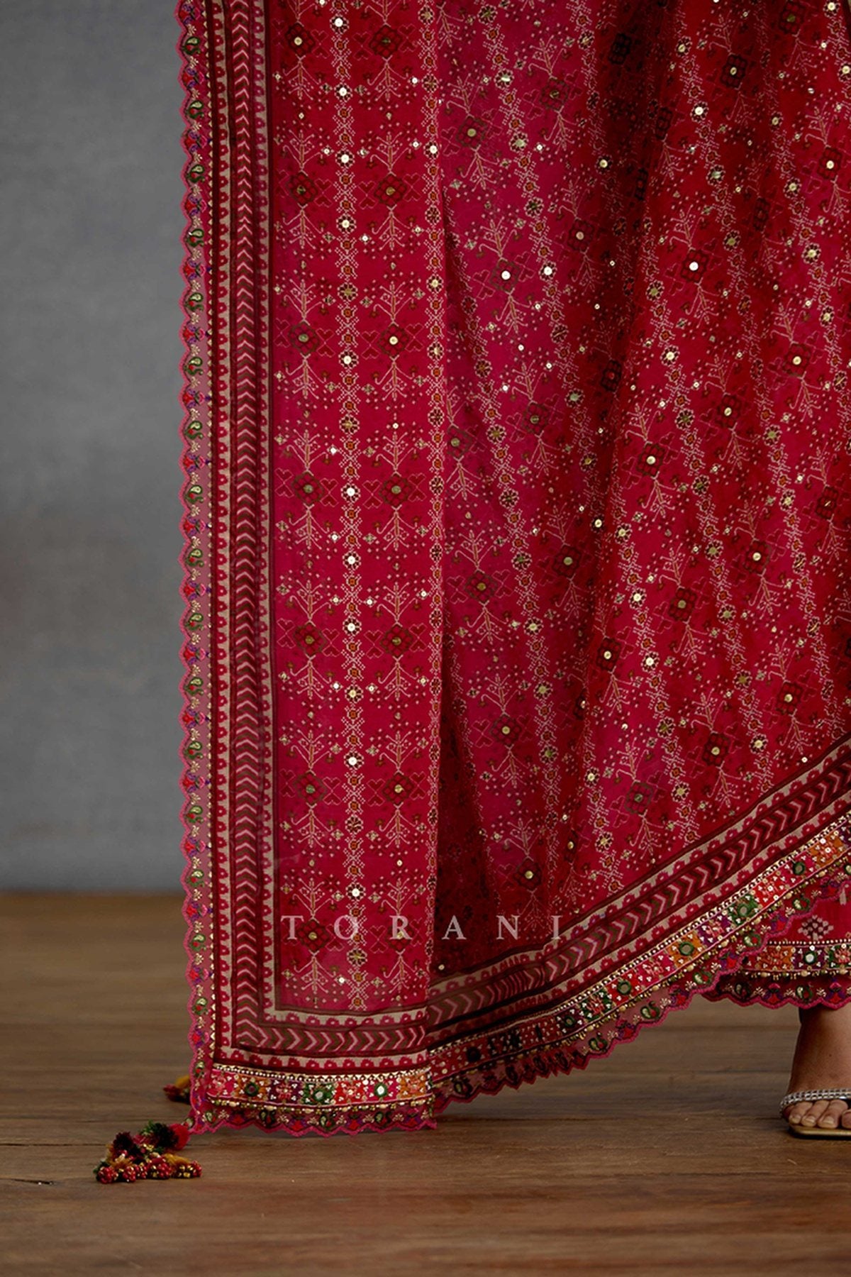Raktangi Patola Kurta Set
