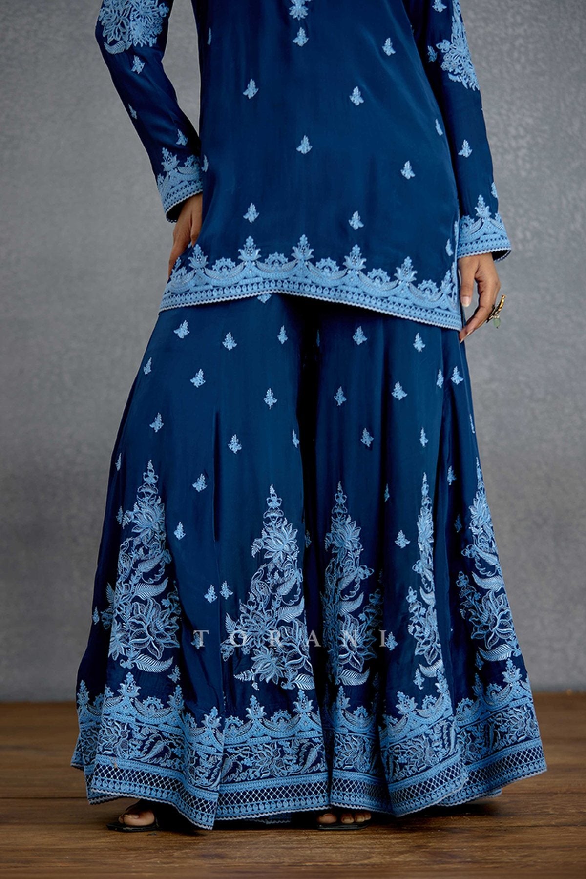 Shayamala Nilaaya Sharara Set