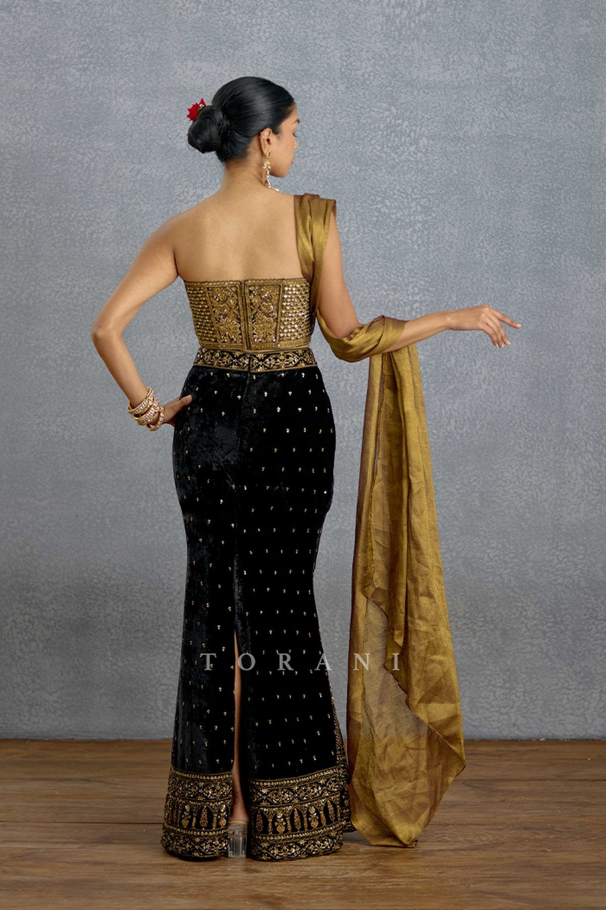 Siyahi Shehnaz Lehenga Set