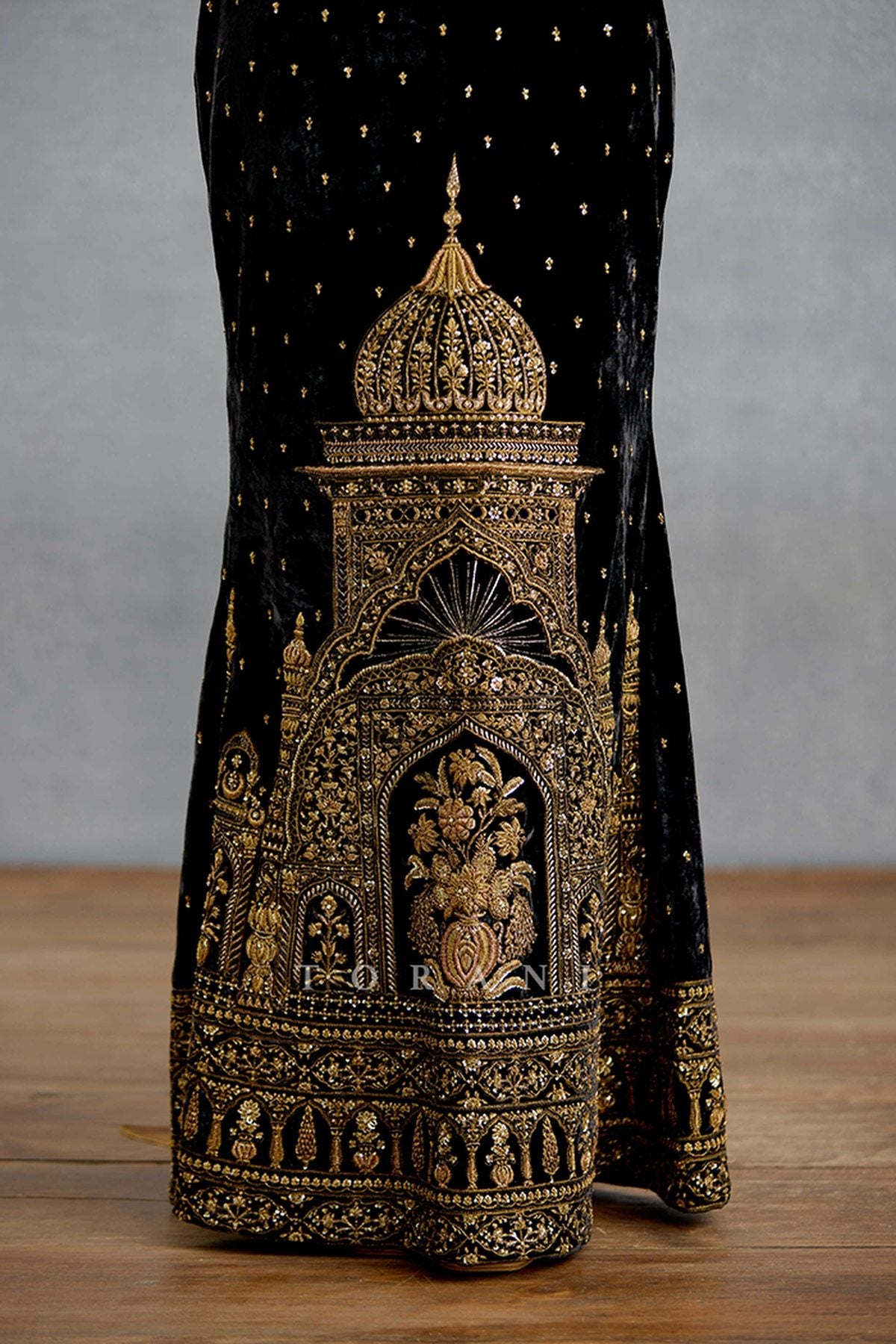 Siyahi Shehnaz Lehenga Set