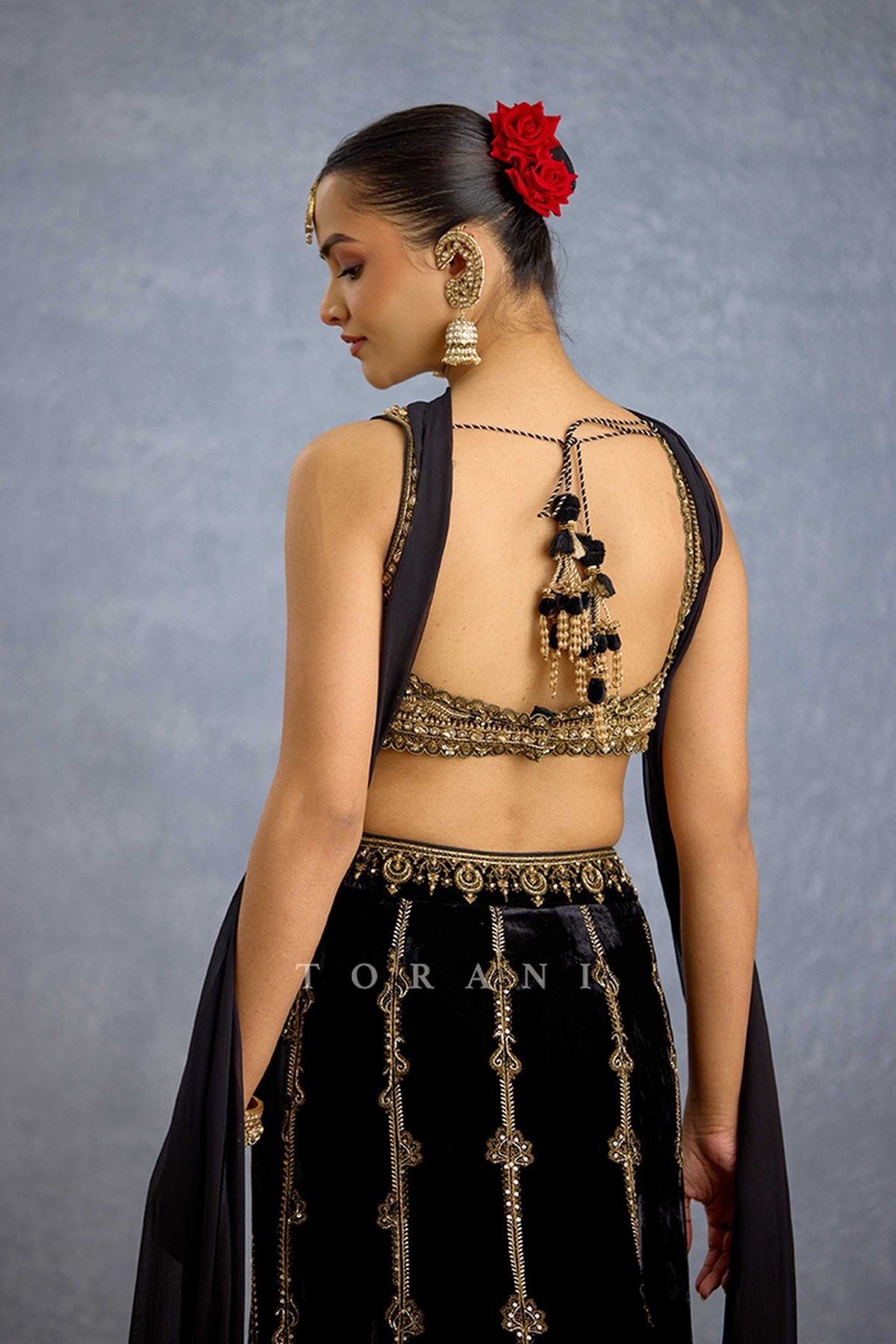 Siyahi Vanya Lehenga Set