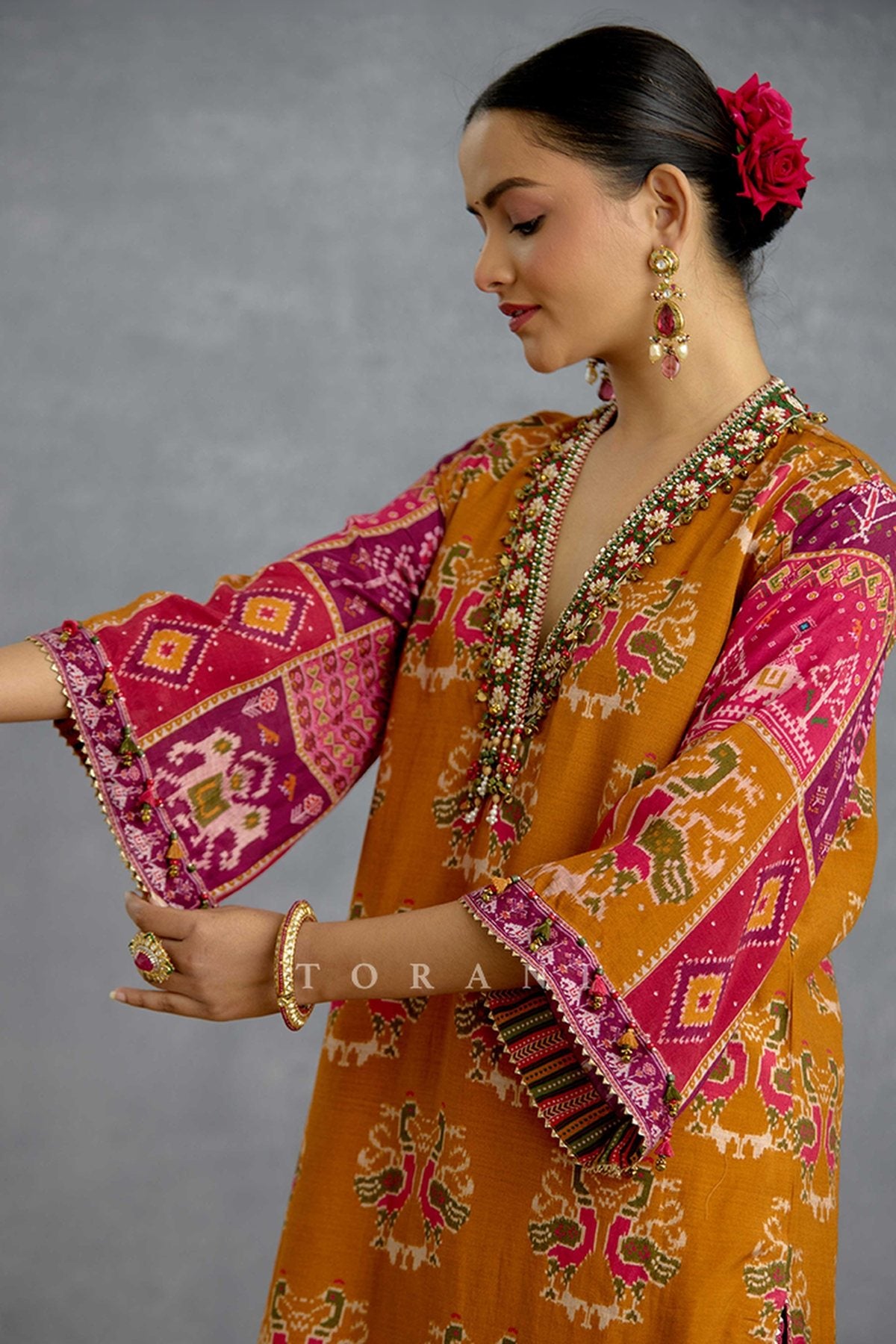 Sunehri Virasa Patola Kurta Set