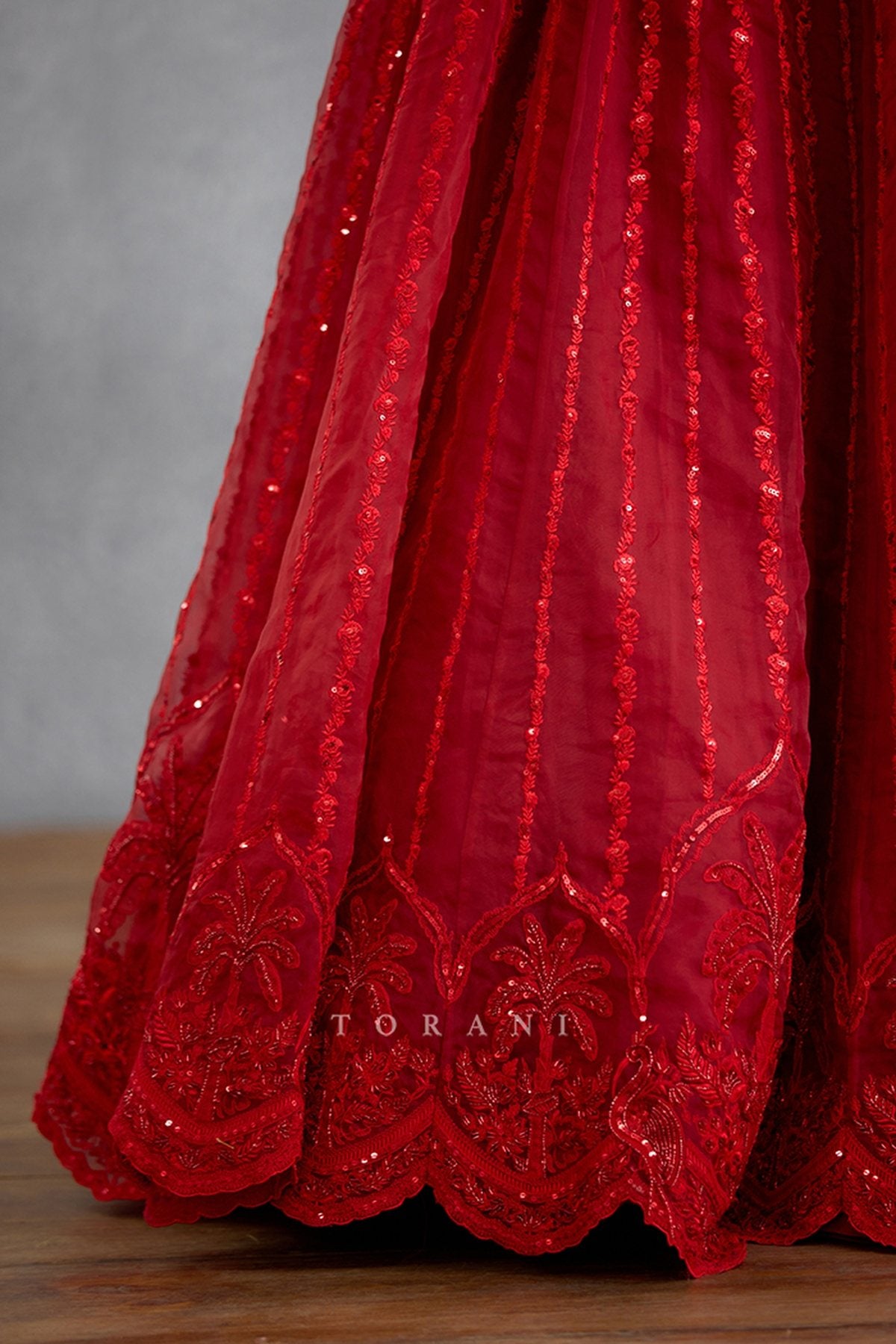 Surkh Wrija Lehenga Set