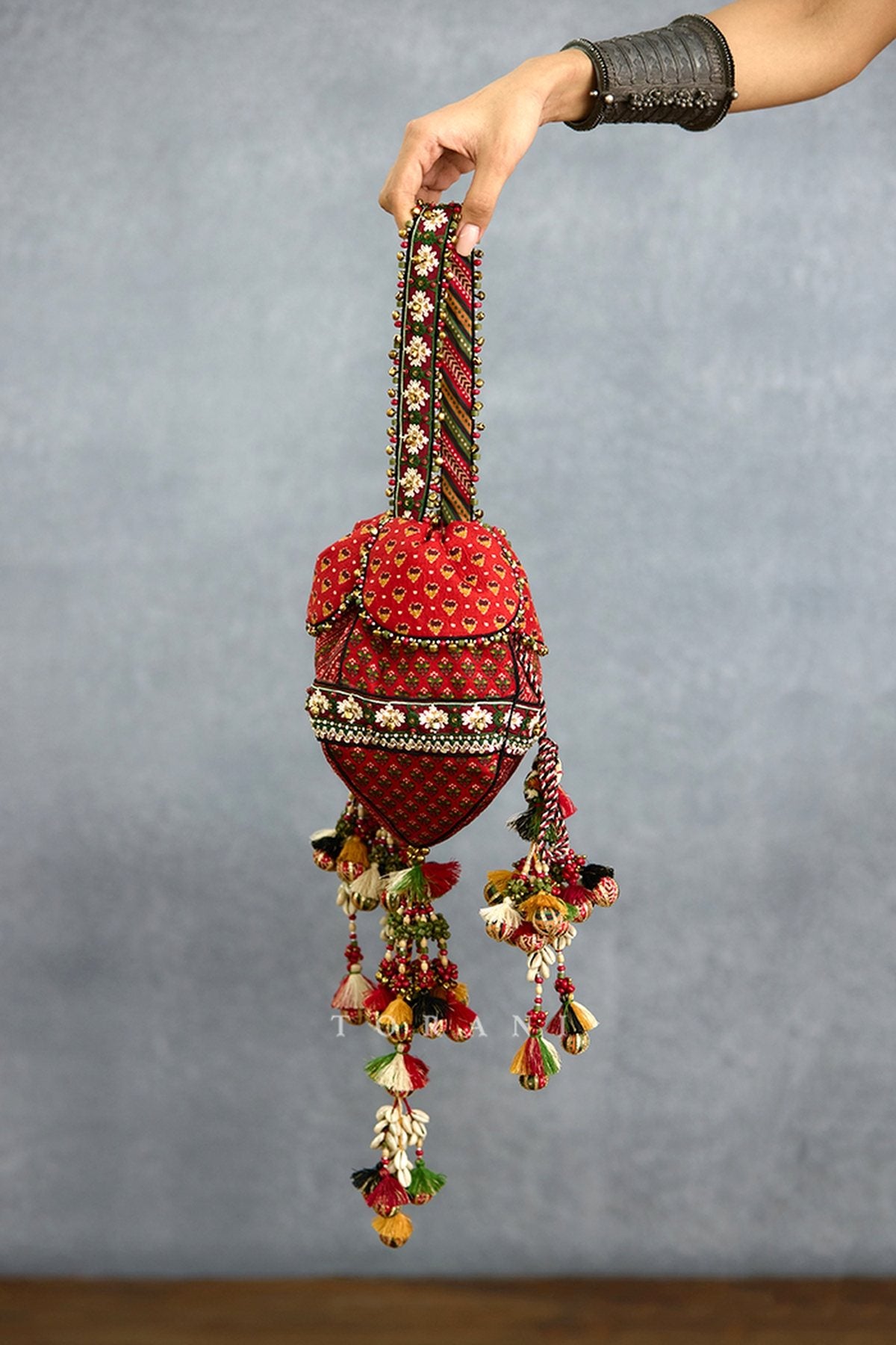 Surkhi Iqra Potli