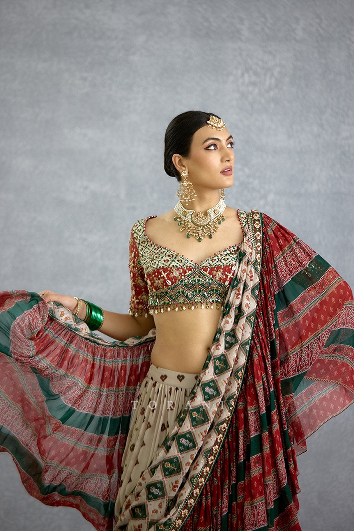 Surkhi Rangili Eshna Saree