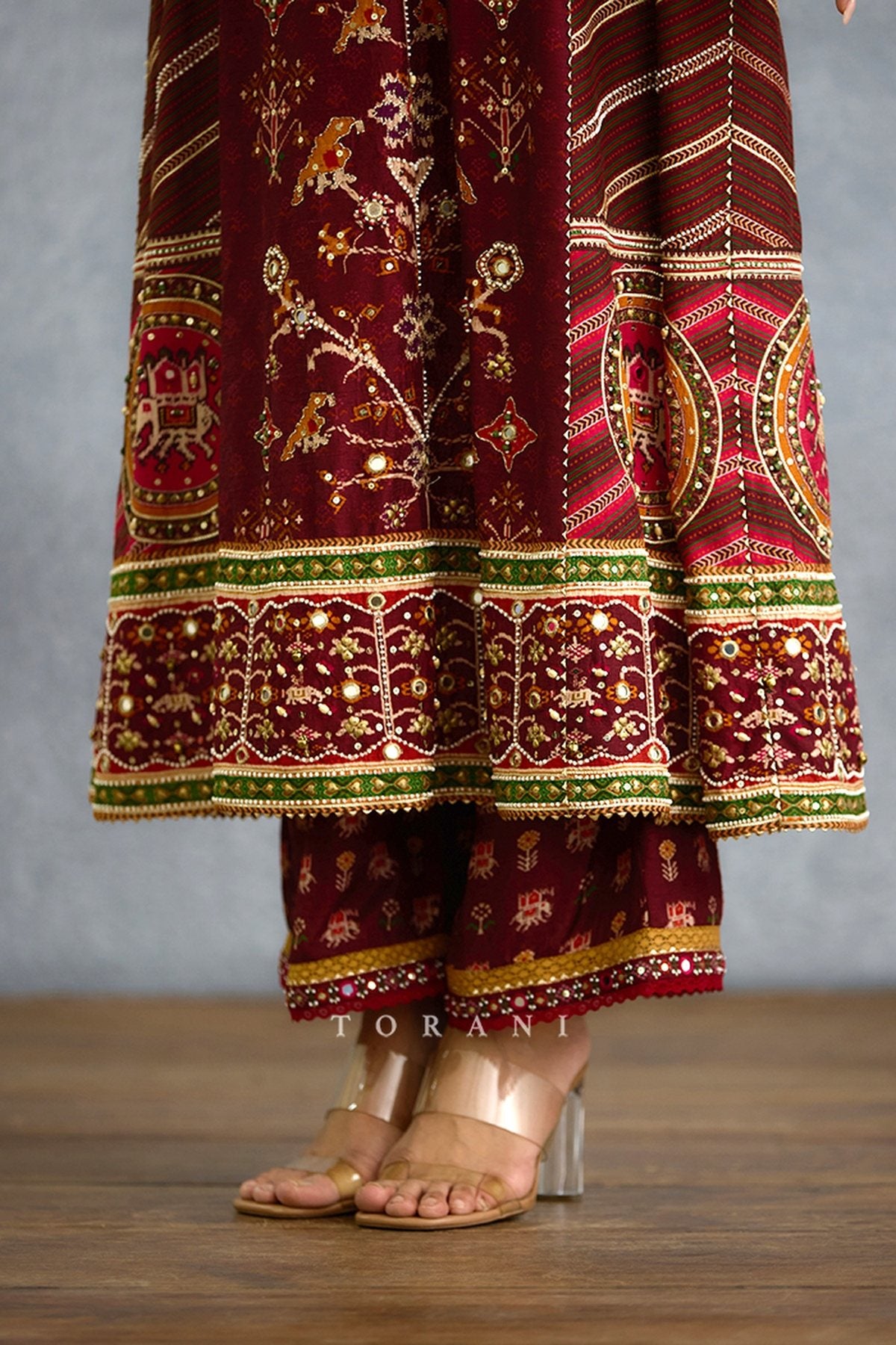 Surkhi Tisya Kurta Set