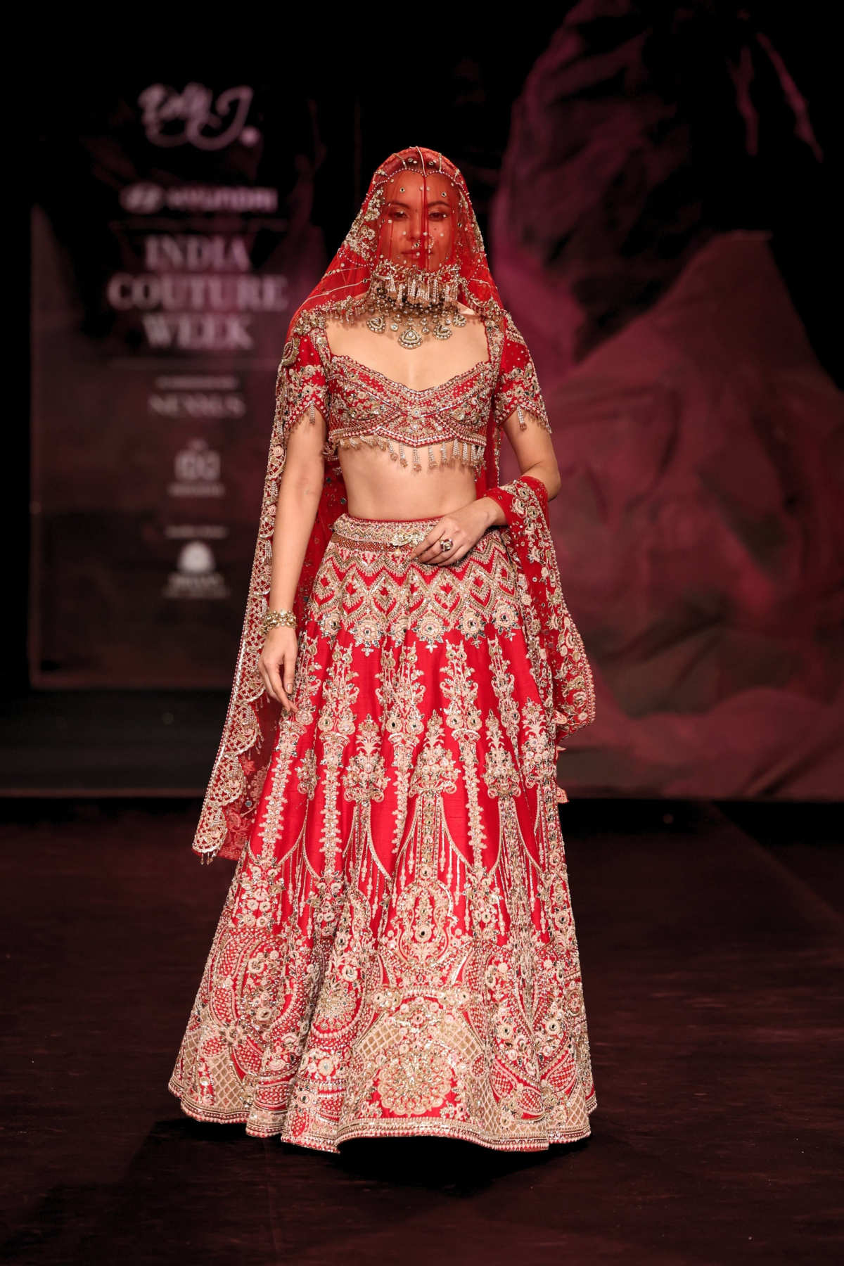 Swarna Lehenga
