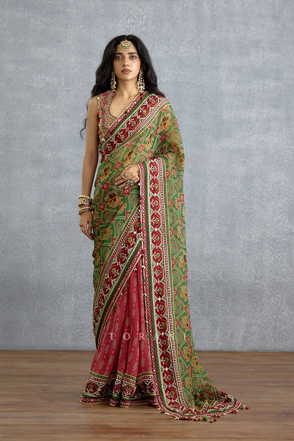 Trinaja Surkhi Ameesha Saree